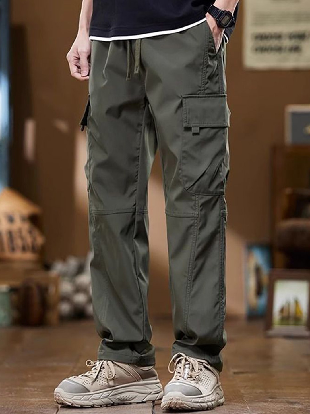 

StyleCast x Revolte Men Loose Fit Cargos Trousers, Green
