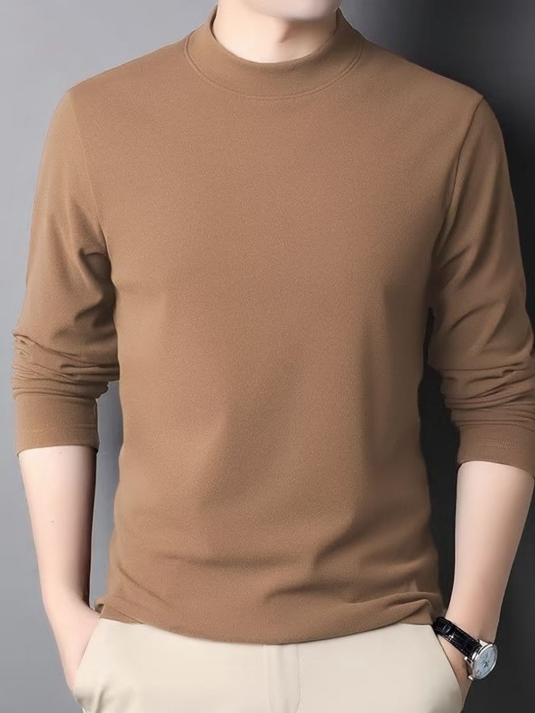 

HERE&NOW Men Solid Round Neck Slim Fit T-shirt, Beige