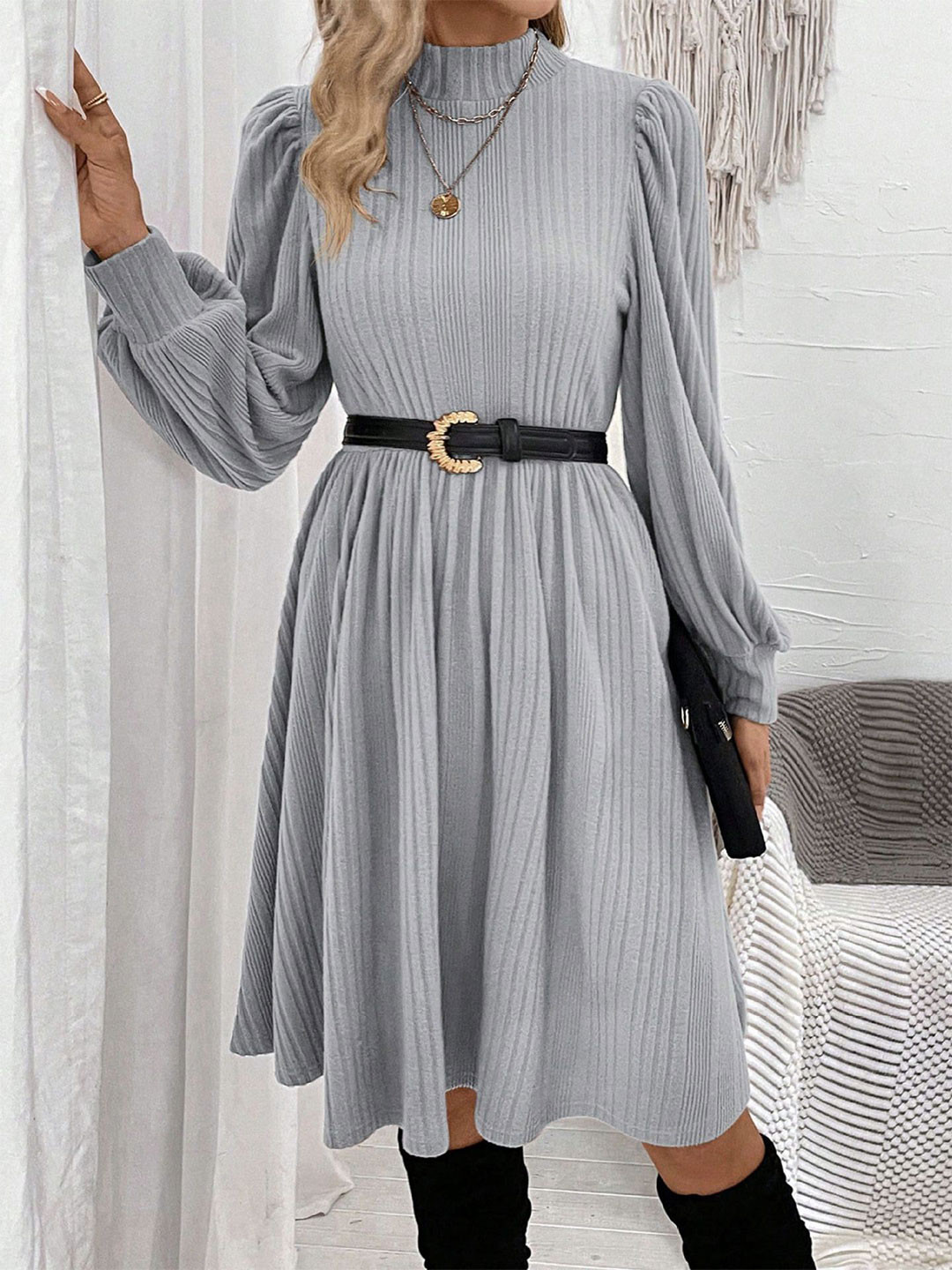 

StyleCast x Revolte Fit & Flare Puff Sleeve Dress, Grey