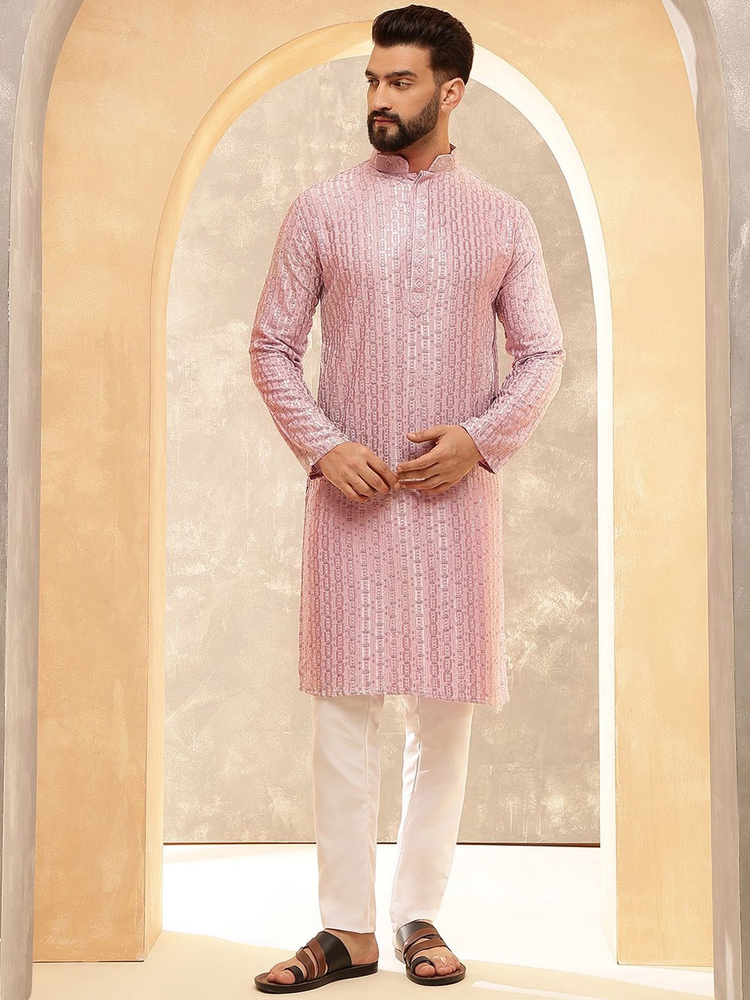 

SOJANYA Men Ethnic Motifs Embroidered Regular Sequinned Kurta with Pyjamas, Pink