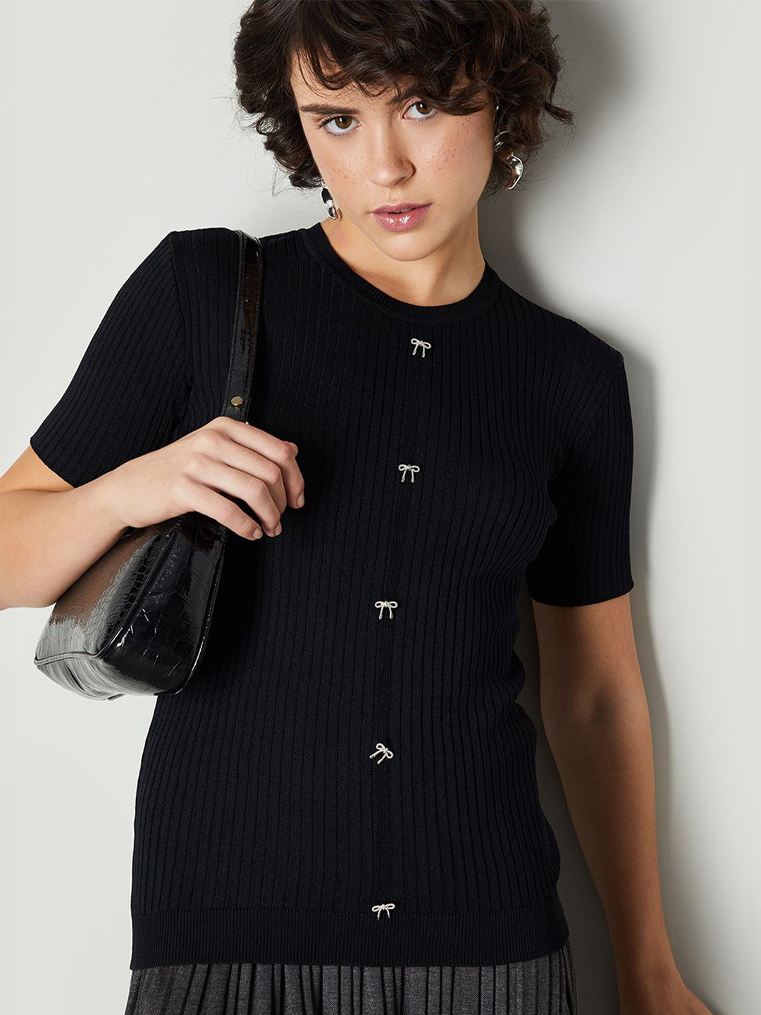 

max Ribbed Bow Round Neck Top, Black