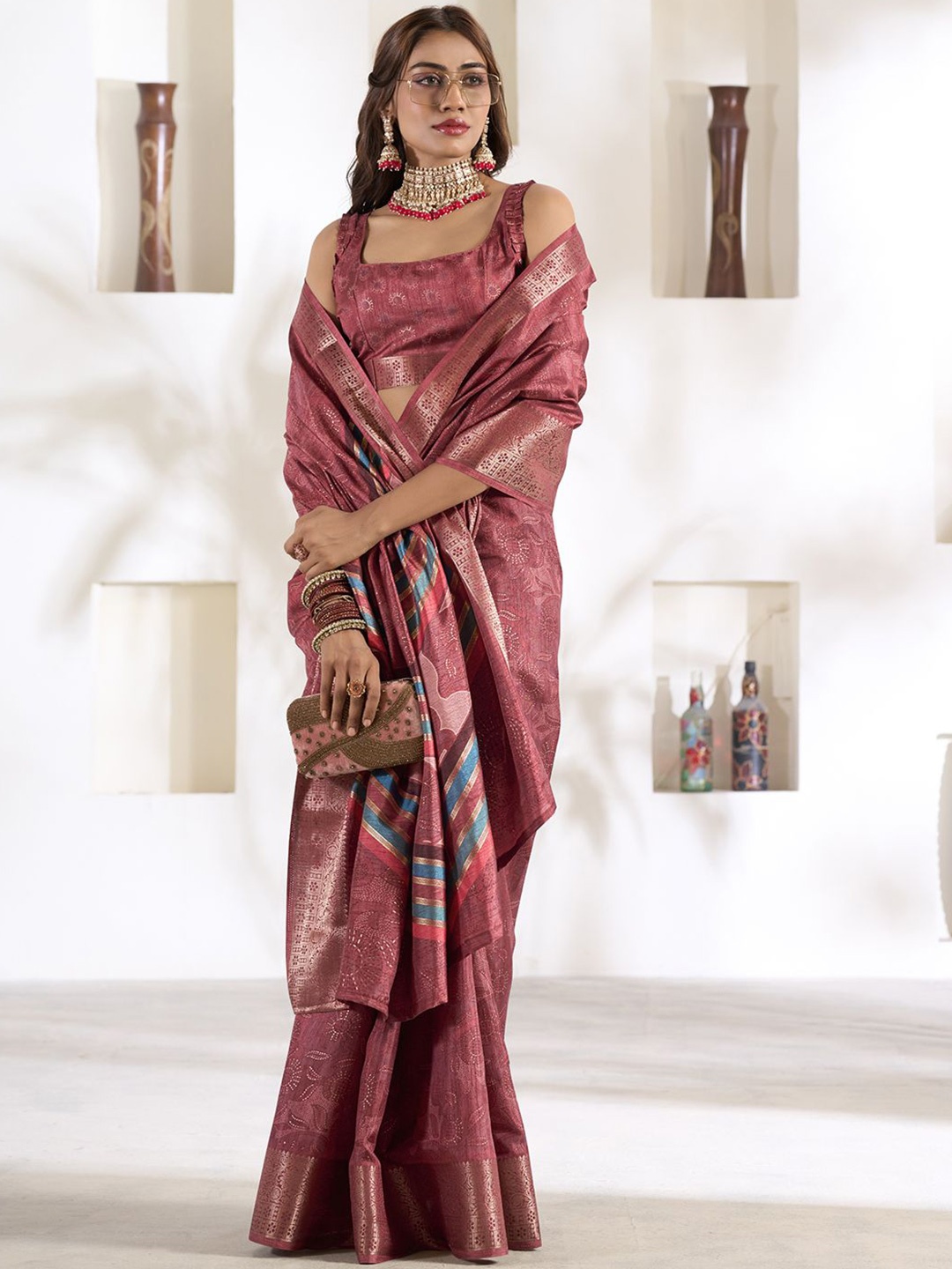 

Mitera Woven Design Zari Saree, Pink