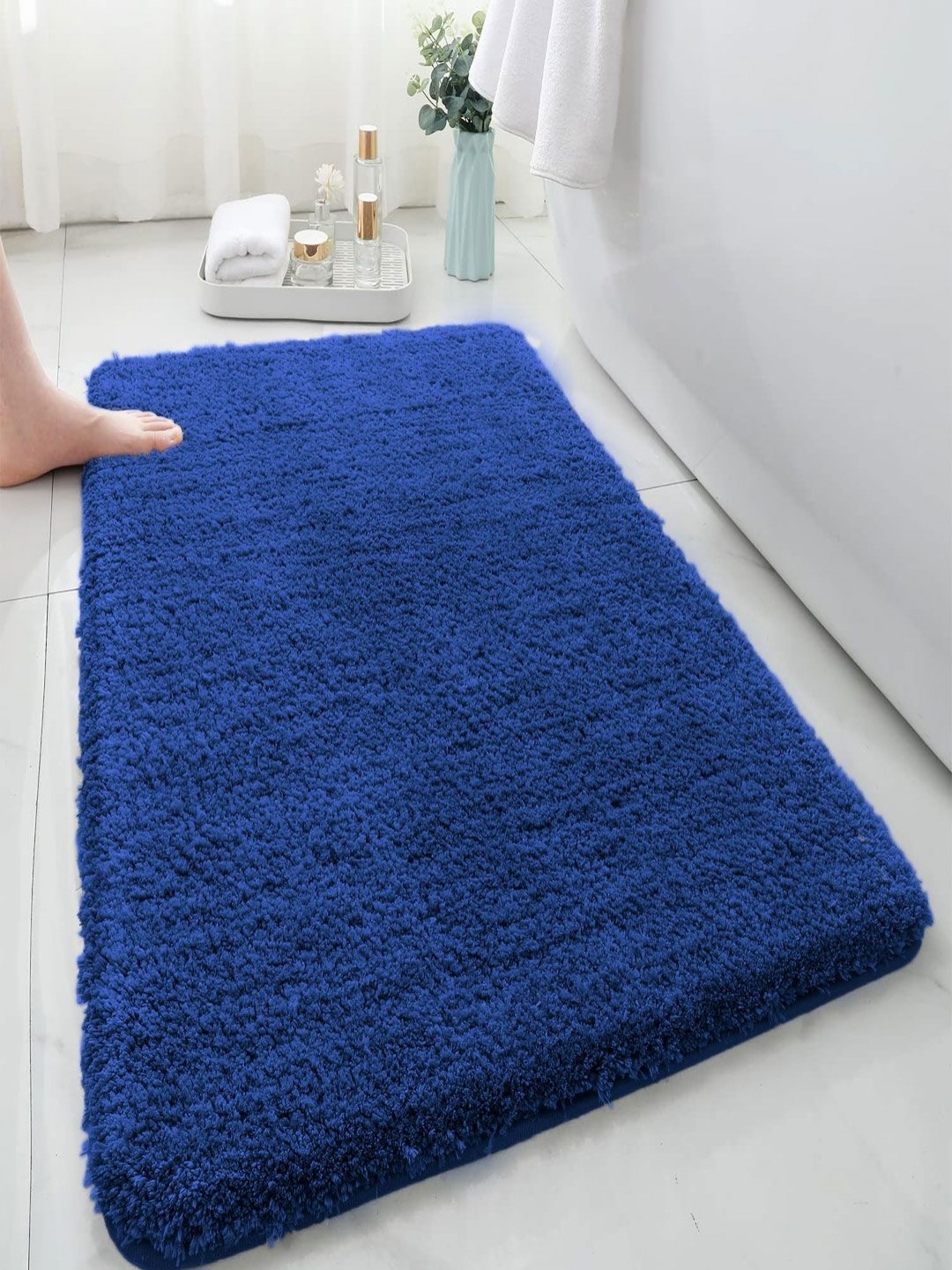 

LUXEHOME INTERNATIONAL Navy Blue 1780 GSM Microfibre Anti-Slip Bath Rug