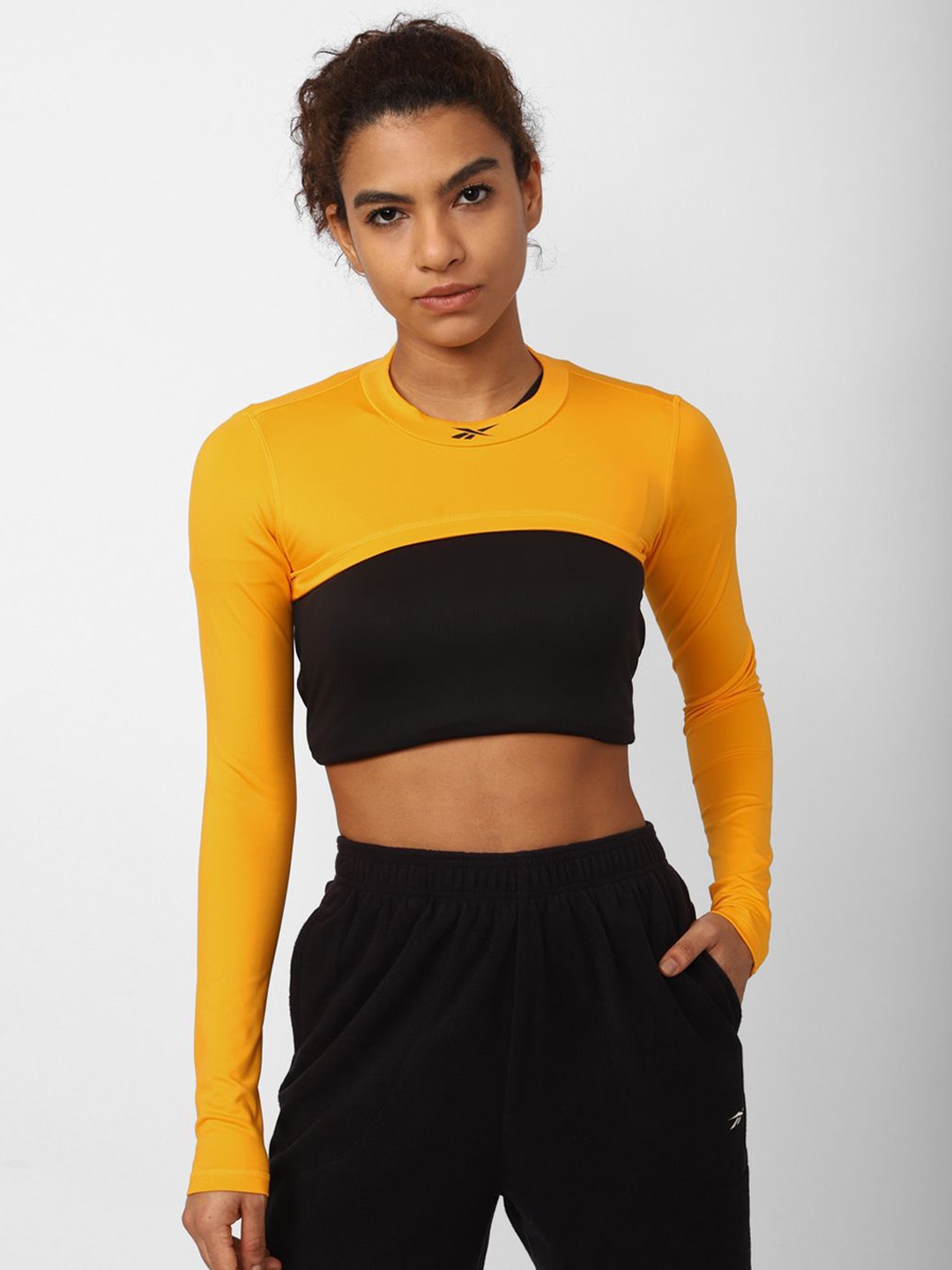 

Reebok Women MYT Long Sleeve Crop Top, Black