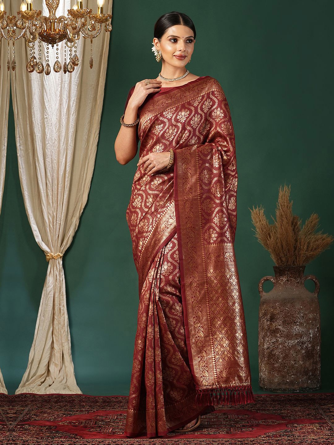 

KALINI Woven Design Zari Banarasi Saree, Maroon