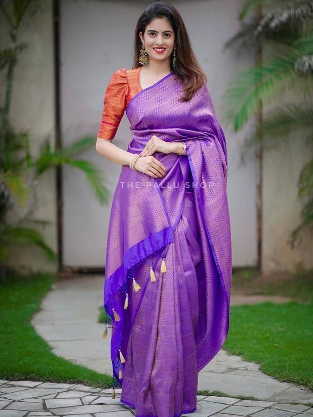 

bansari textiles Woven Design Kanjeevaram Saree, Purple