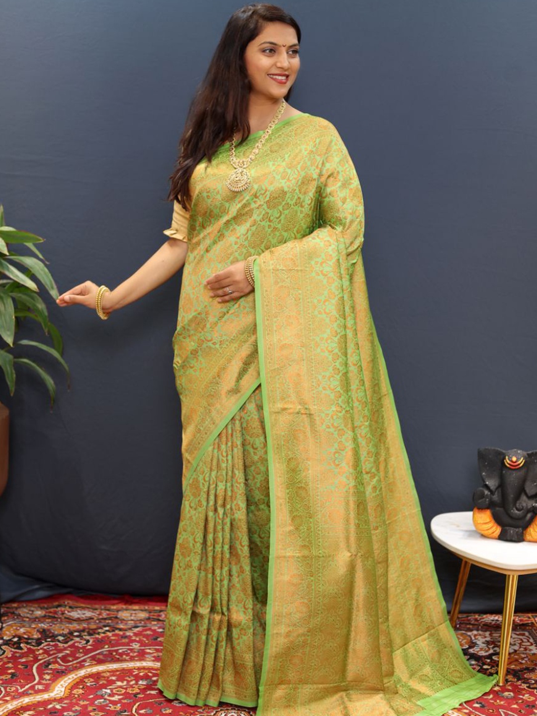 

amirat Ethnic Motifs Woven Design Zari Pure Silk Banarasi Saree, Sea green