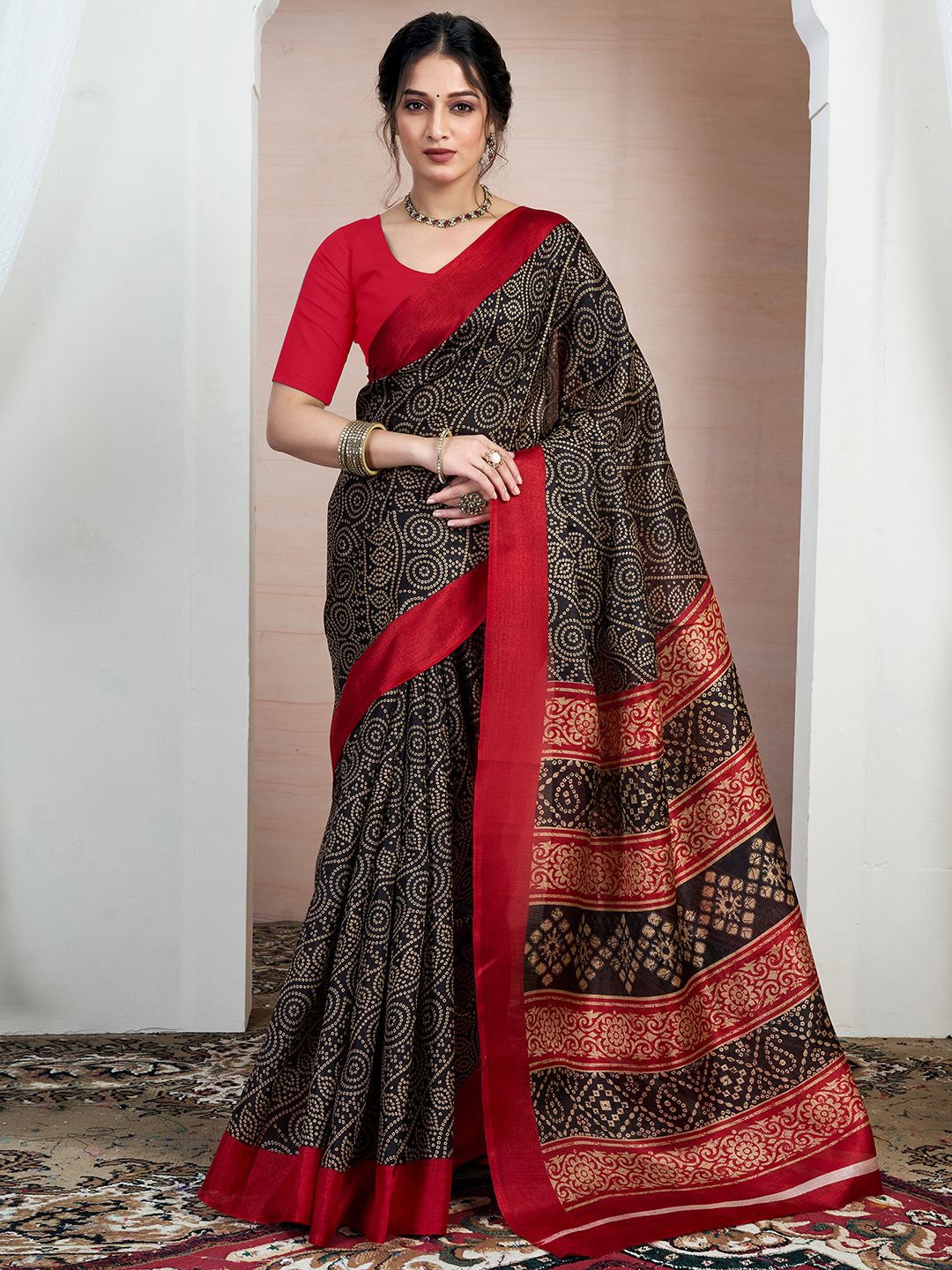 

KALINI Bandhani Printed Bandhani Saree, Black