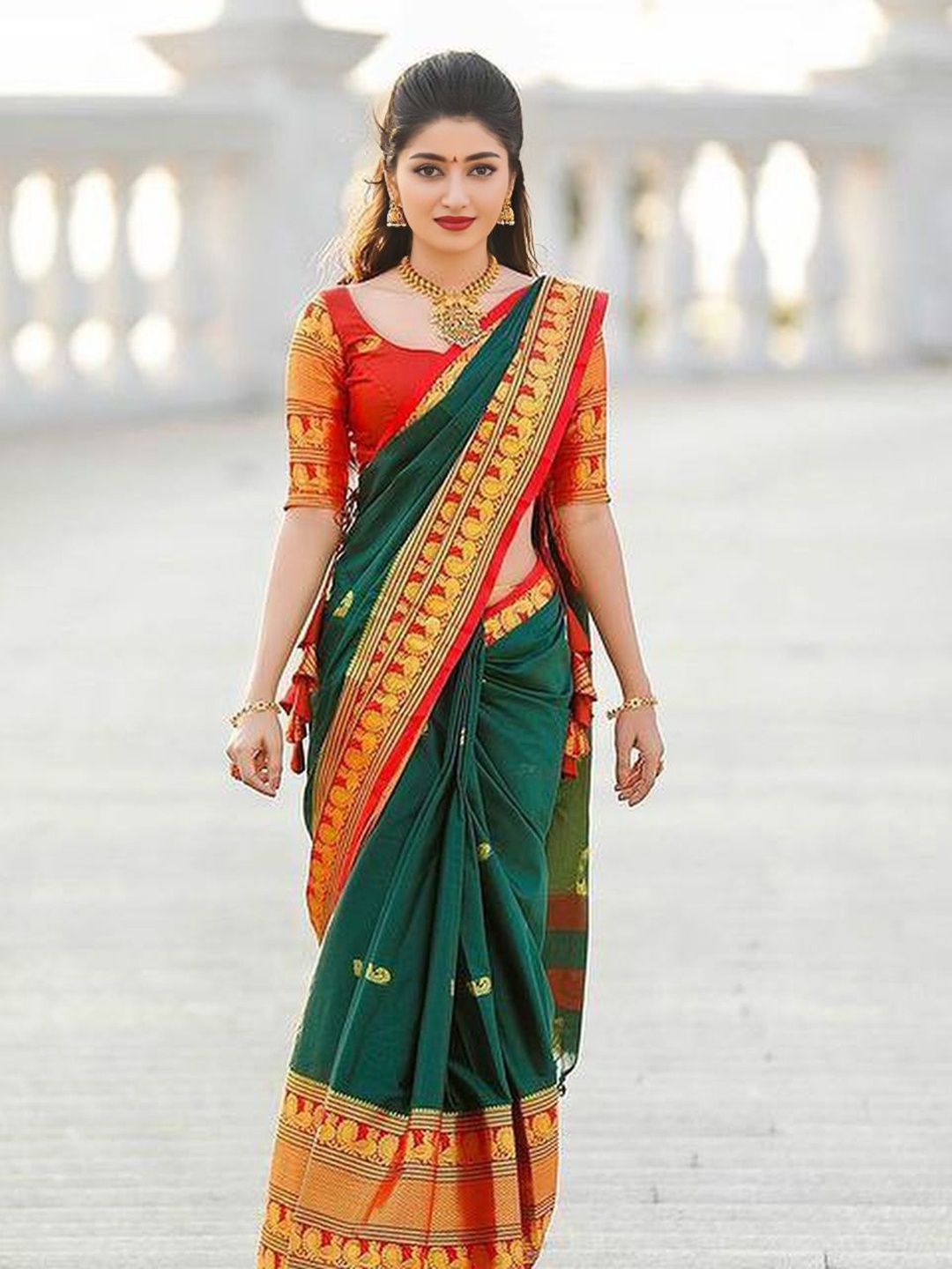 

bansari textiles Woven Design Zari Kanjeevaram Saree, Green