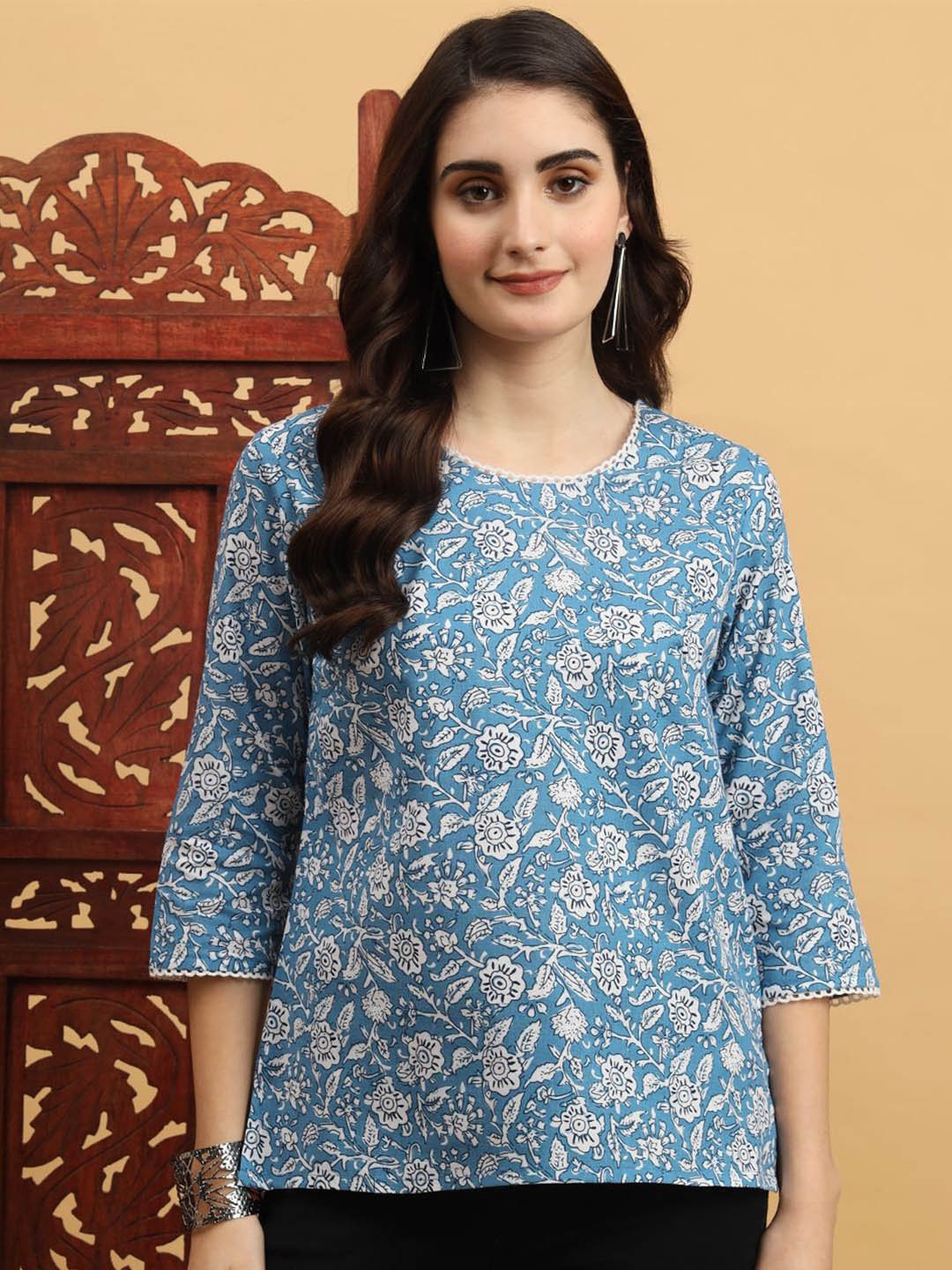 

Anouk Rustic Floral Printed Pure Cotton Kurti, Blue