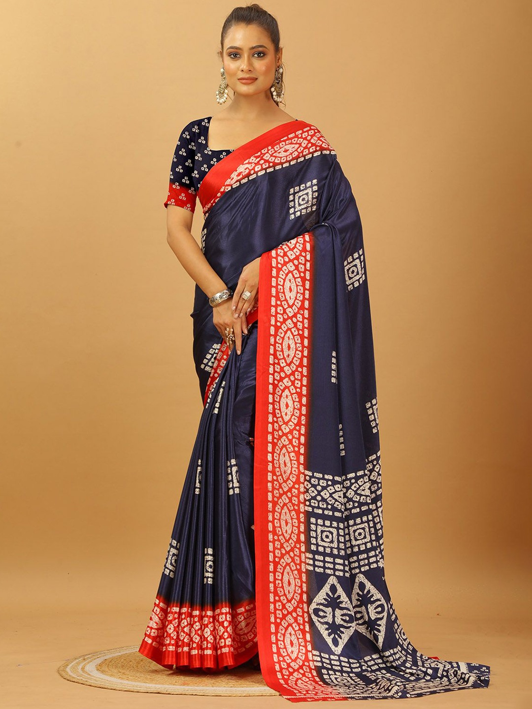 

NIRMAL CREATION Ethnic Motifs Pure Crepe Saree, Navy blue