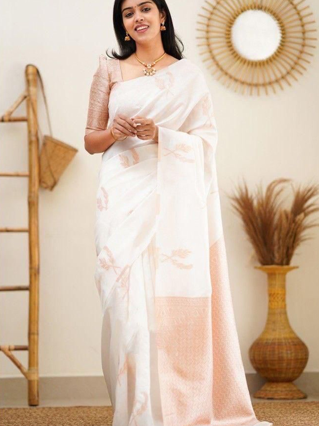 

bansari textiles Woven Design Zari Pure Silk Kanjeevaram Saree, White