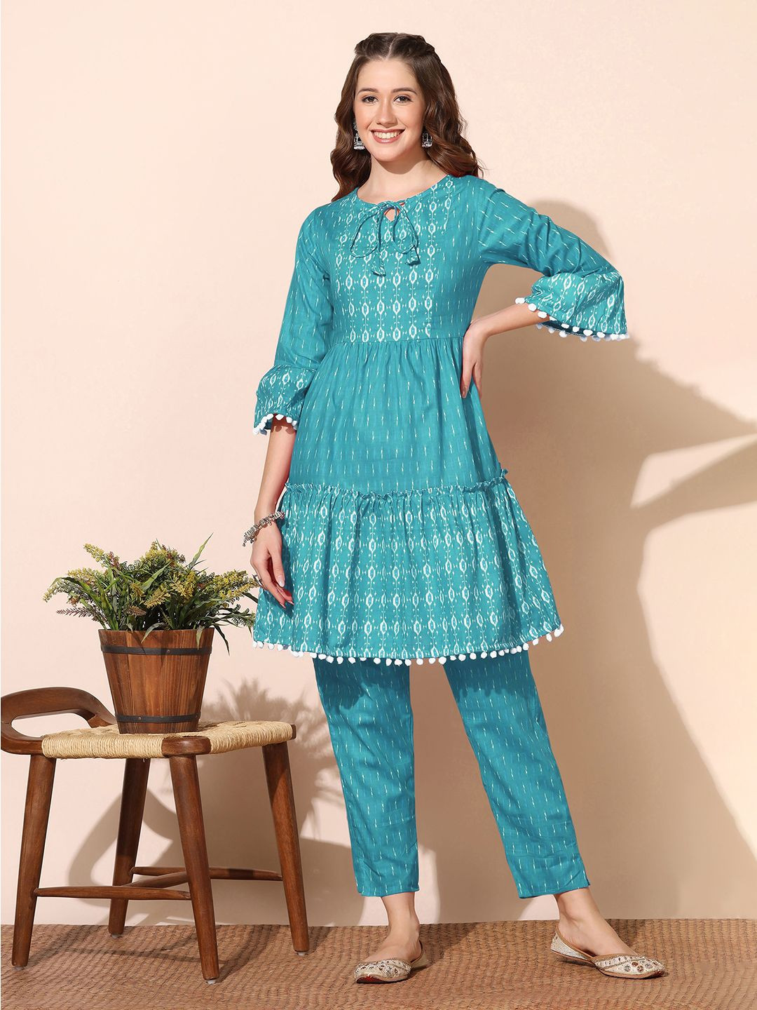 

Moda Rapido Printed Regular Cotton Kurti With Trousers, Turquoise blue