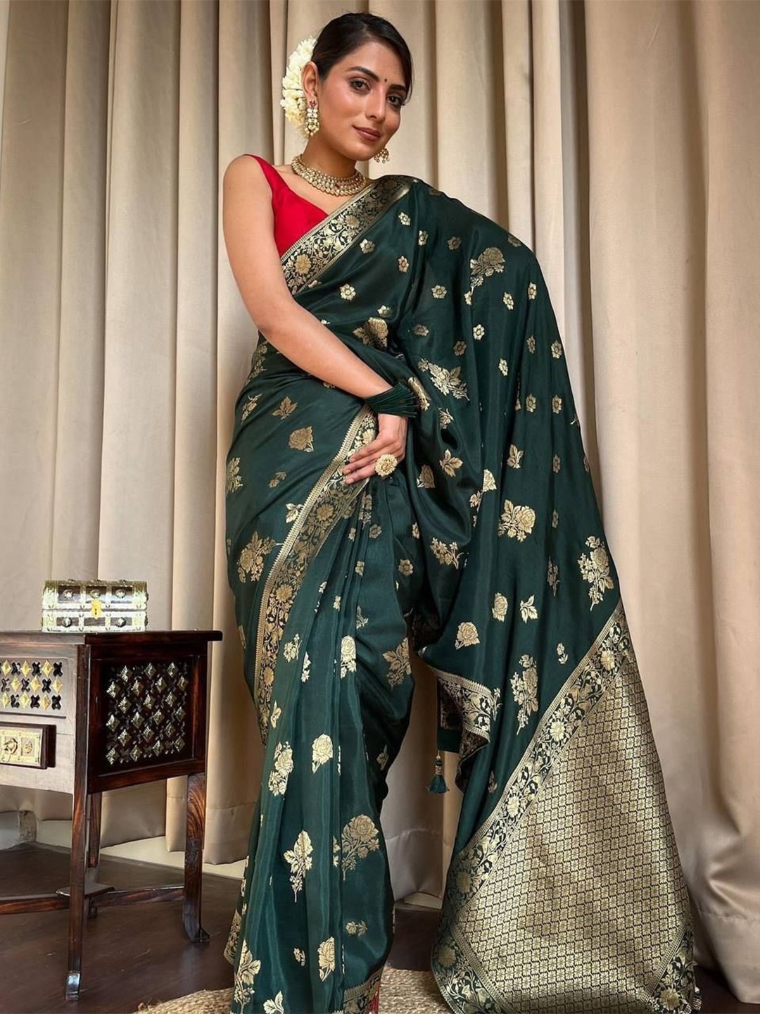 

bansari textiles Woven Design Zari Kanjeevaram Saree, Green