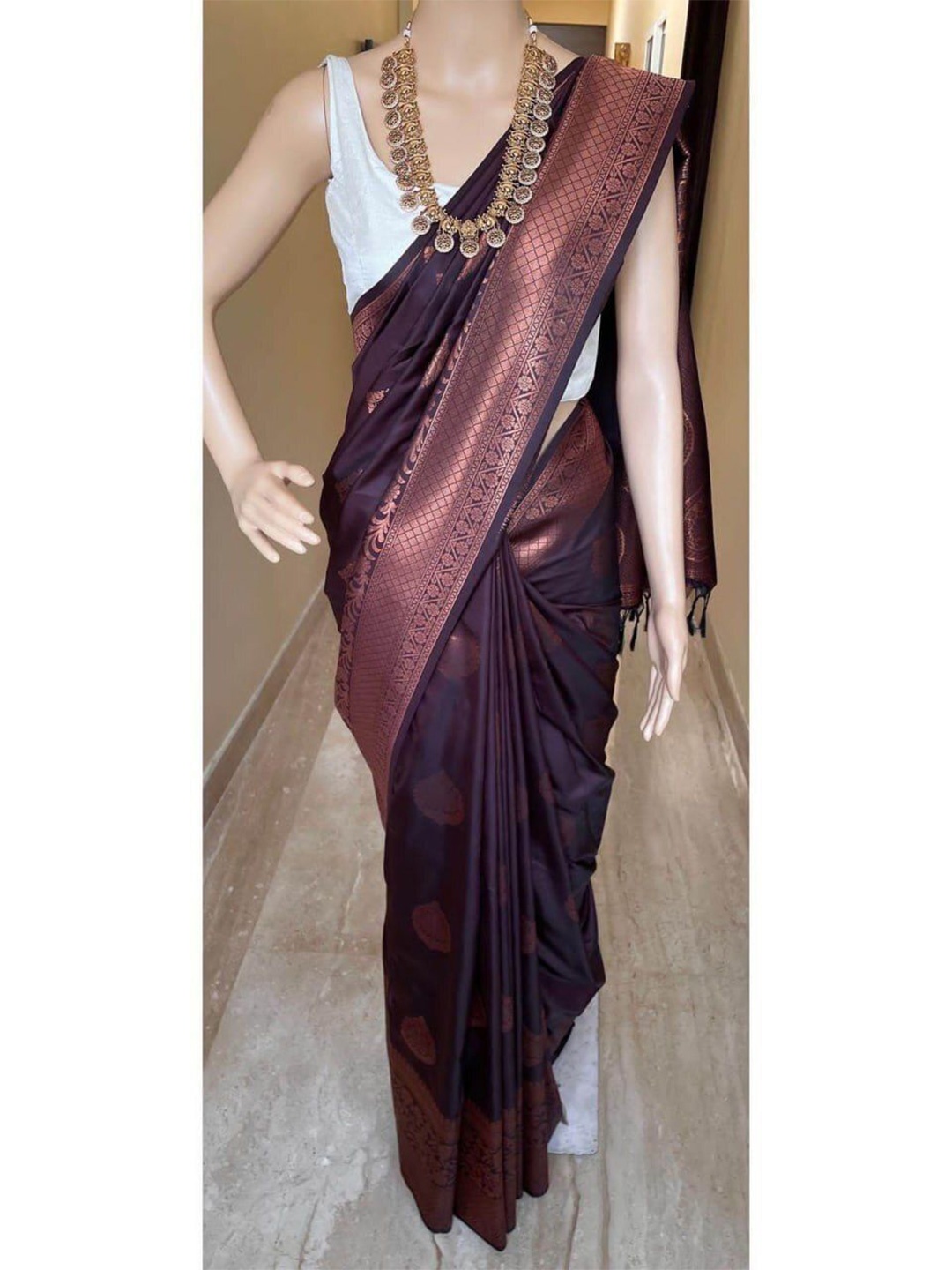 

bansari textiles Ethnic Motifs Woven Design Zari Kanjeevaram Saree, Purple