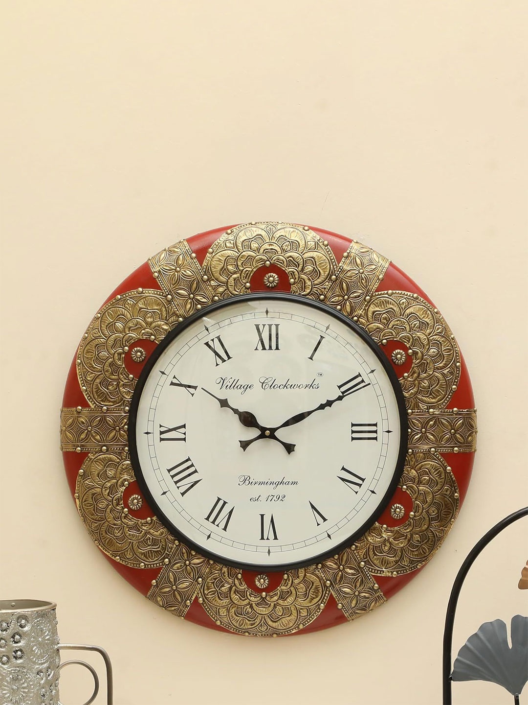 

vedas C-Loop White & Gold-Toned Round Shaped Wooden Heritage Polished Wall Clock