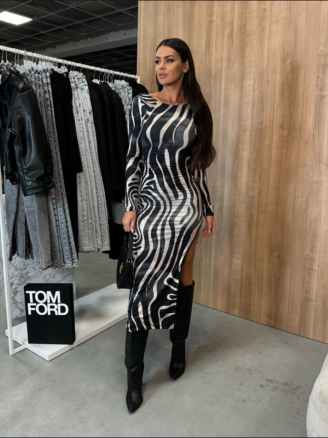 

StyleCast x Revolte Printed Bodycon Midi Dress, Black