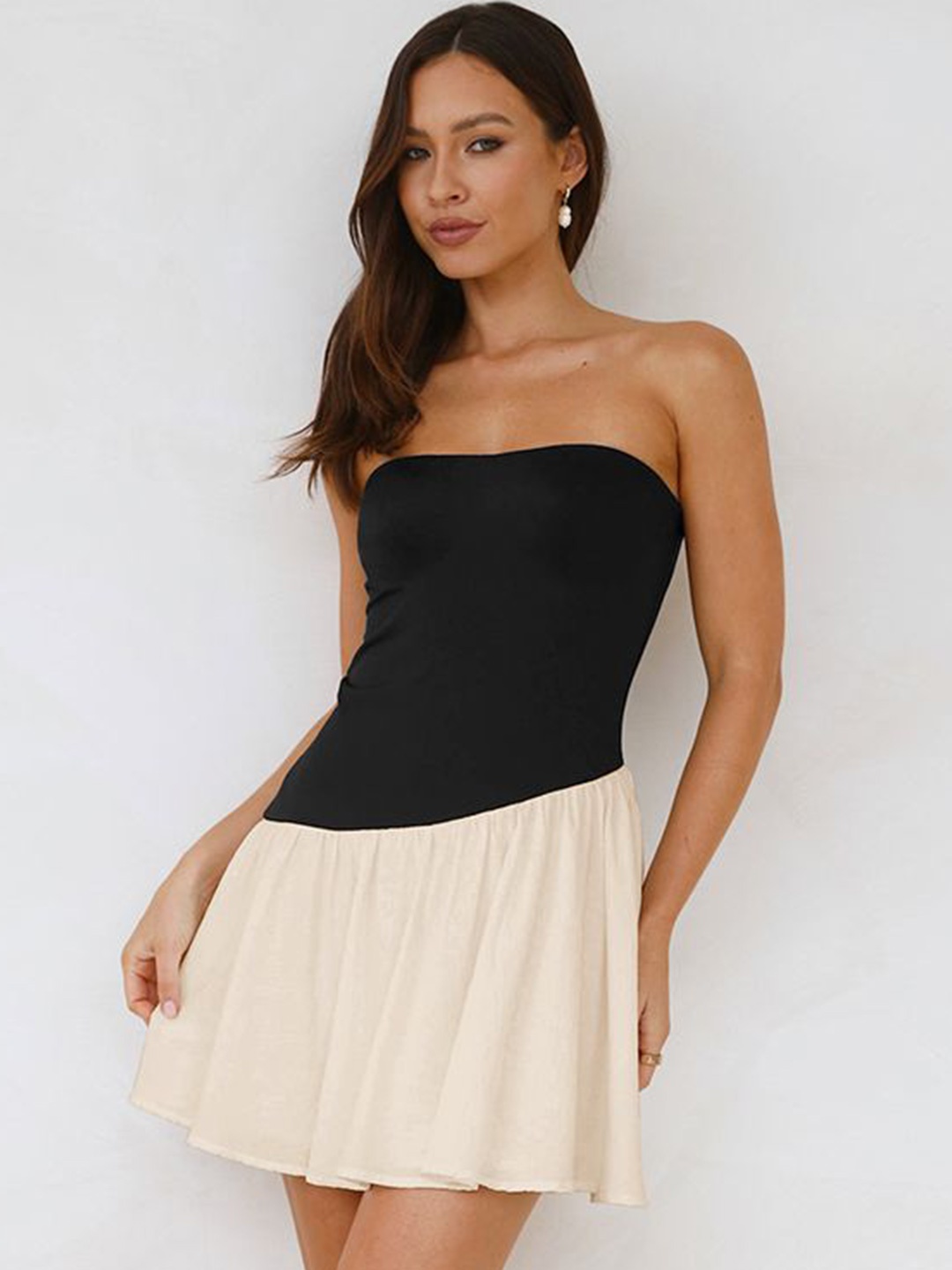 

StyleCast x Revolte Colourblocked Bandeau Dress, Black