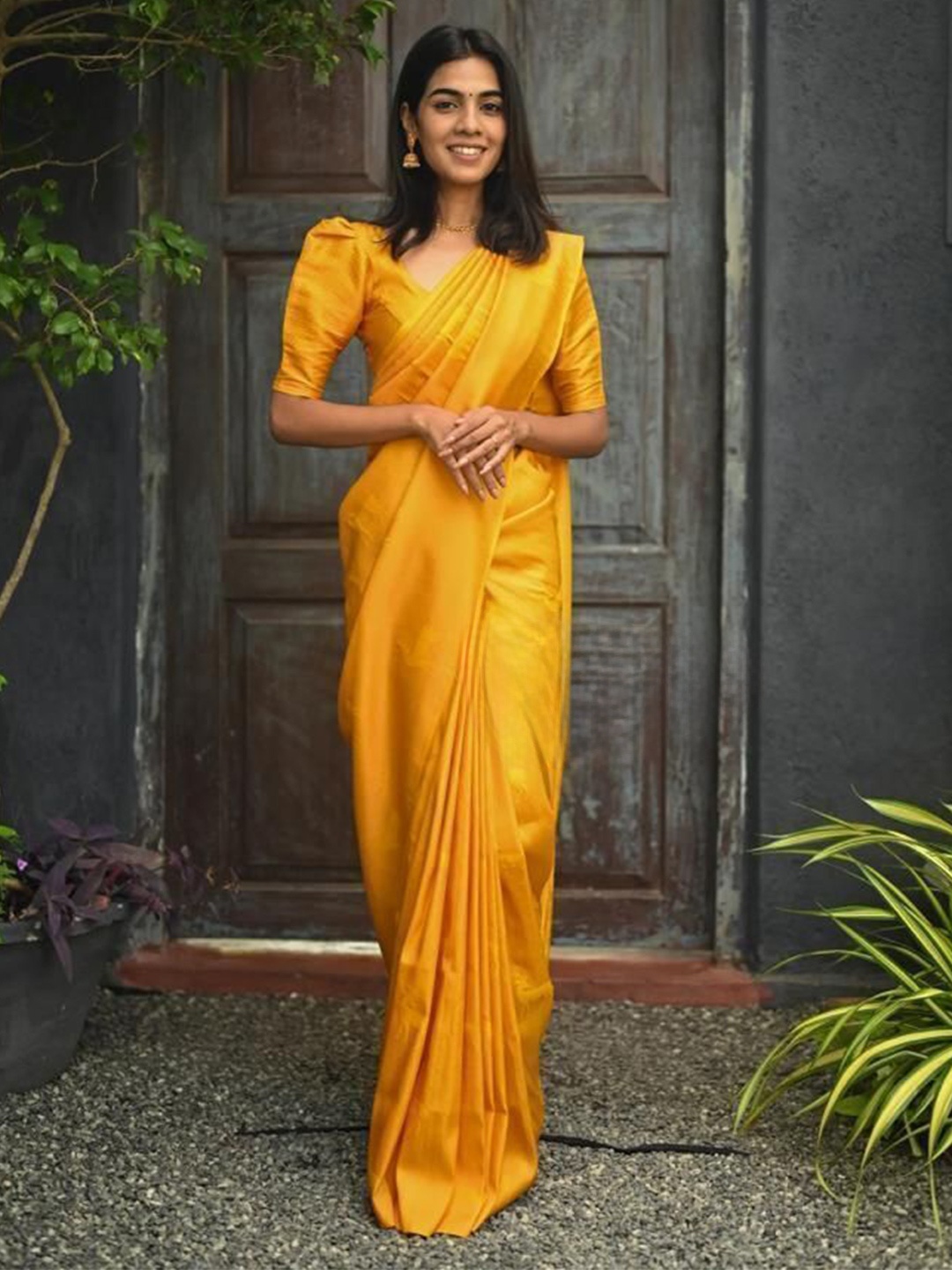 

bansari textiles Ethnic Motifs Woven Design Zari Pure Silk Tussar Saree, Yellow
