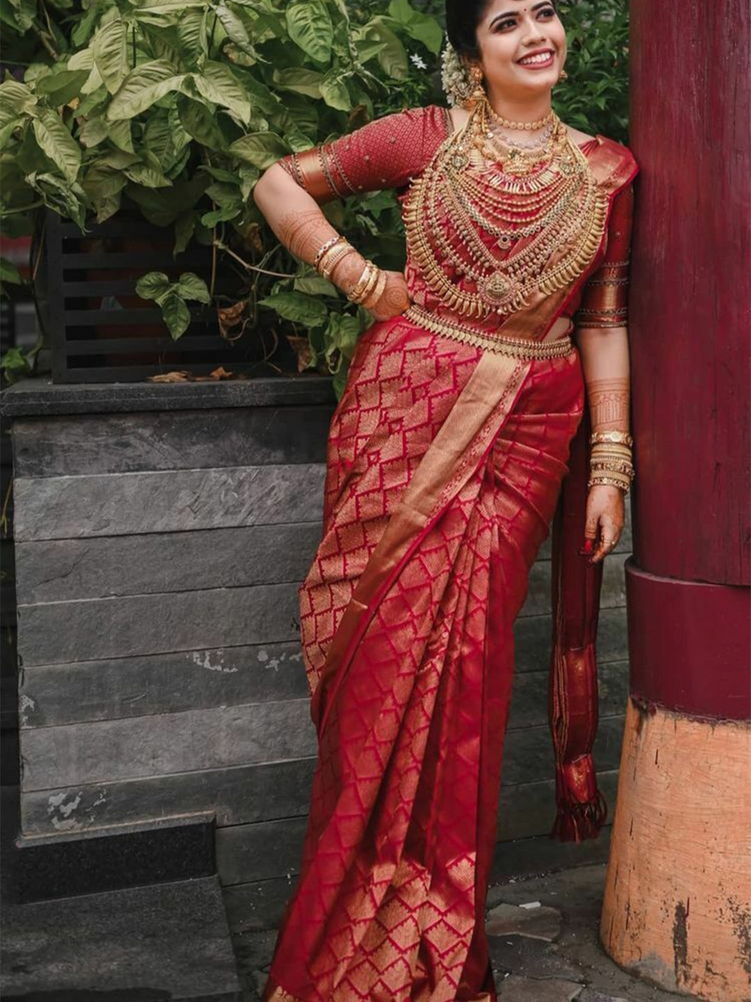 

bansari textiles Woven Design Tussar Saree, Red