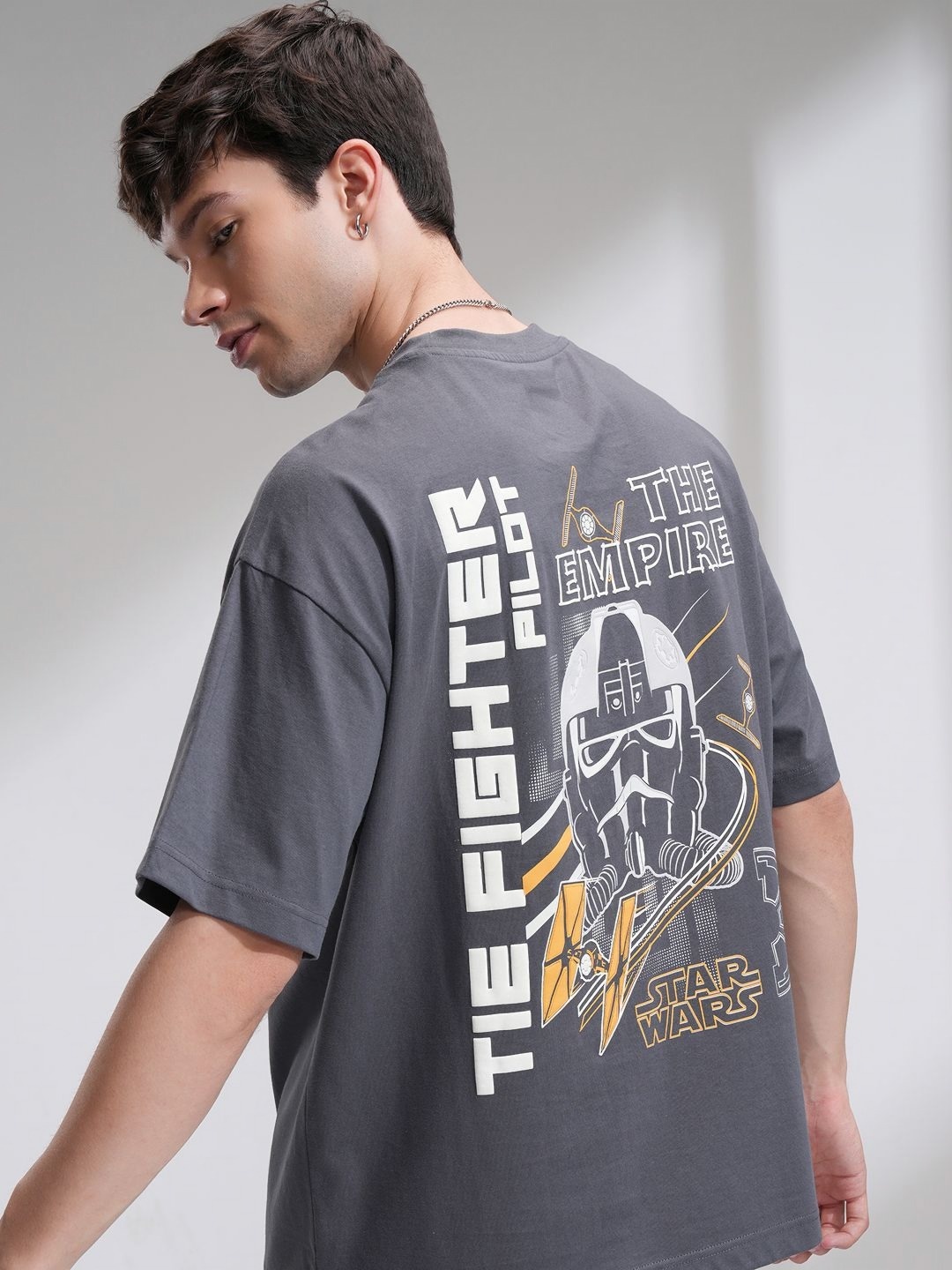 

HIGHLANDER Star Wars Men Round Neck Half Sleeve Oversized T-Shirt, Grey
