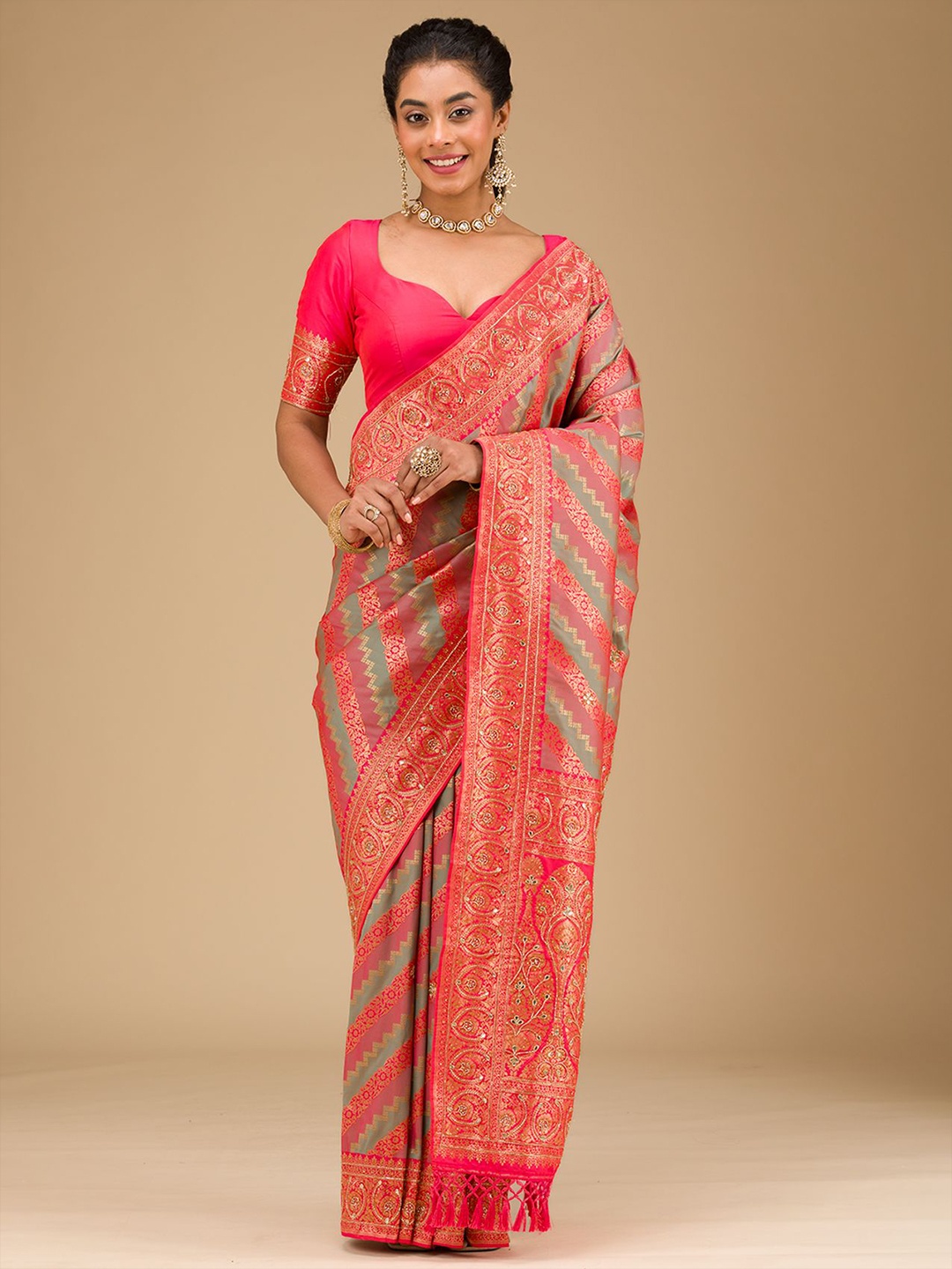 

Koskii Woven Design Cutdana Art Silk Saree, Red