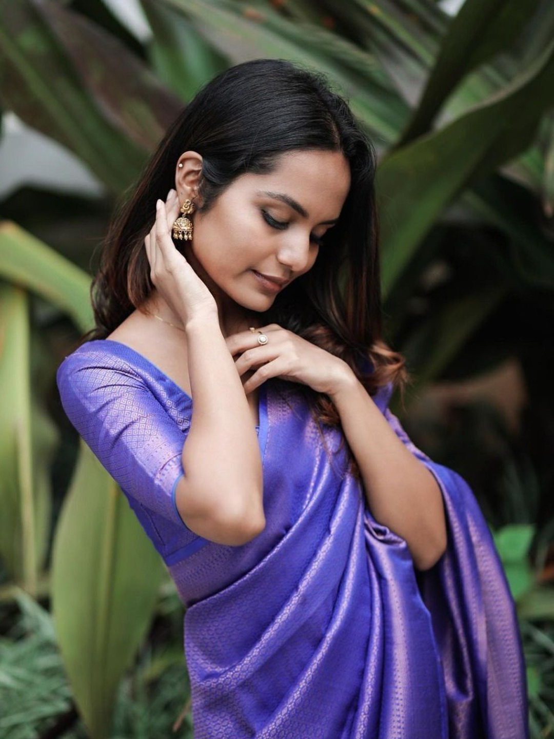 

bansari textiles Woven Design Zari Pure Silk Banarasi Saree, Purple