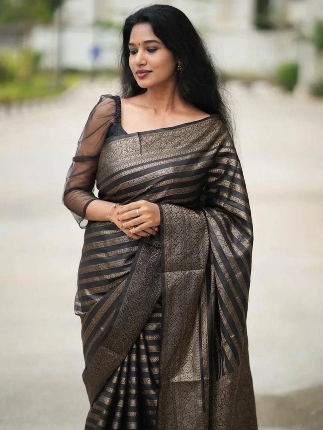 

bansari textiles Woven Design Zari Pure Cotton Banarasi Saree, Black