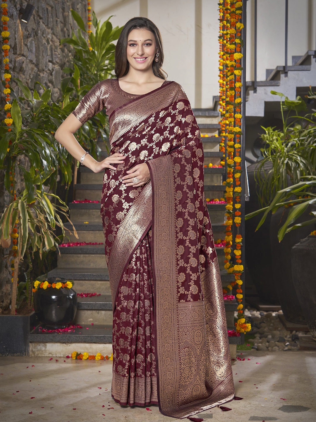 

SAREETHNIC Woven Design Zari Pure Silk Banarasi Saree, Maroon