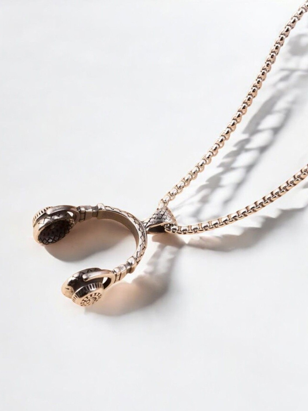 

fabula Stainless Steel Music Head Phones Pendants with Chains, Silver