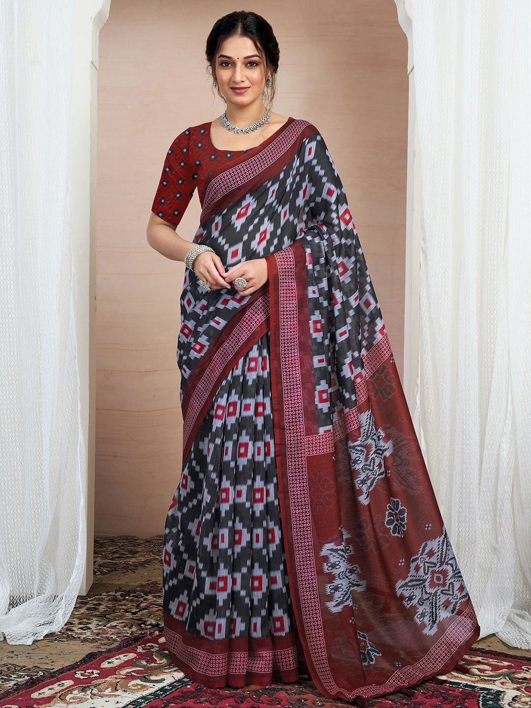 

KALINI Floral Saree, Grey