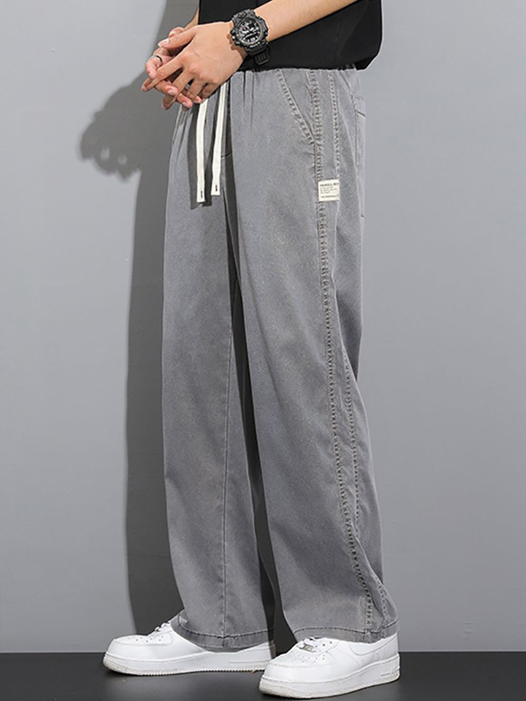 

StyleCast x Revolte Men Loose Fit Mid-Rise Easy Wash Trousers, Grey