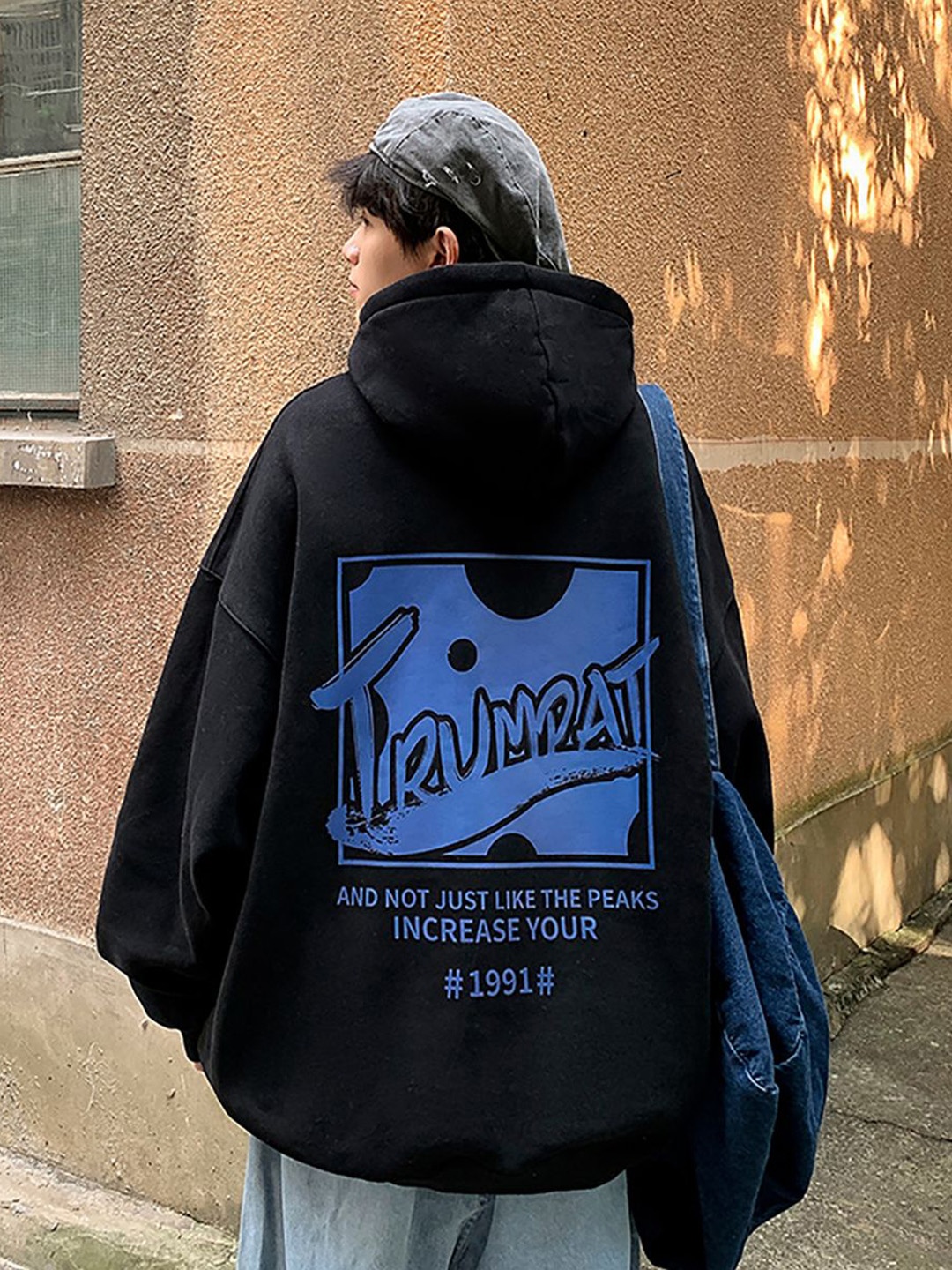 

StyleCast x Revolte Men Printed Hooded Sweatshirt, Black