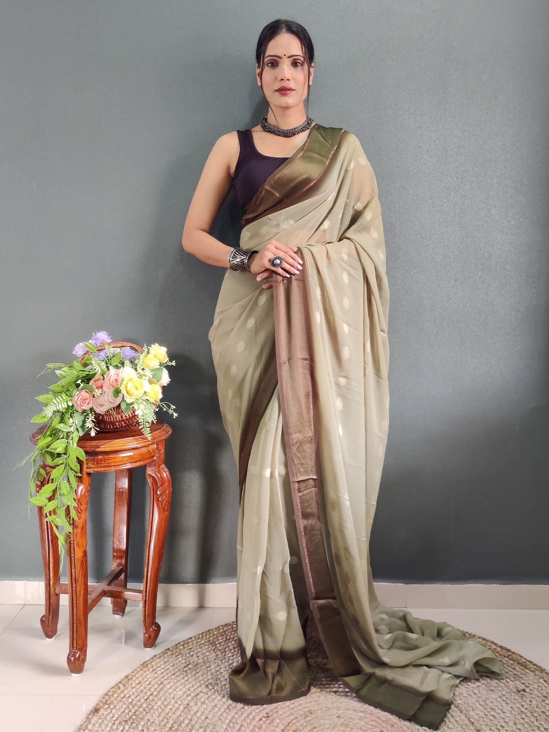 

bansari textiles Woven Design Zari Saree, Beige