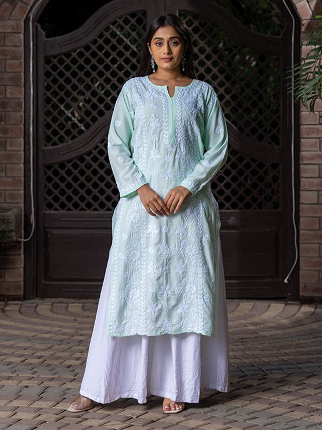 

craftroots Women Modal Chikankari kurta, Blue