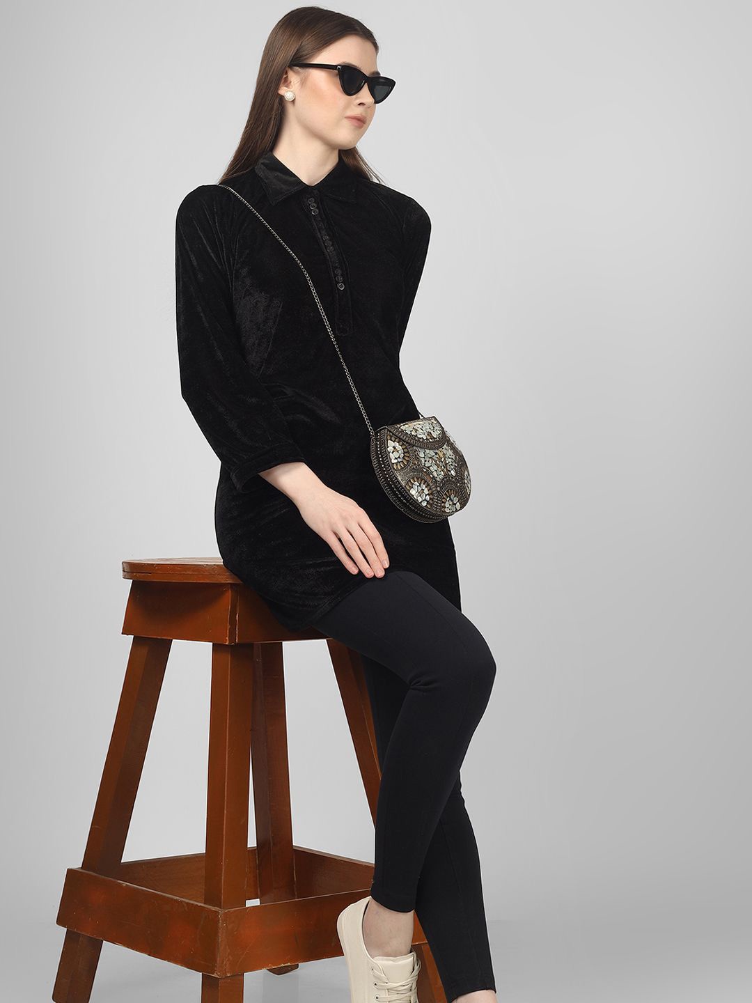 

UNLOKALE Women Puff Sleeve Shirt Style Top, Black