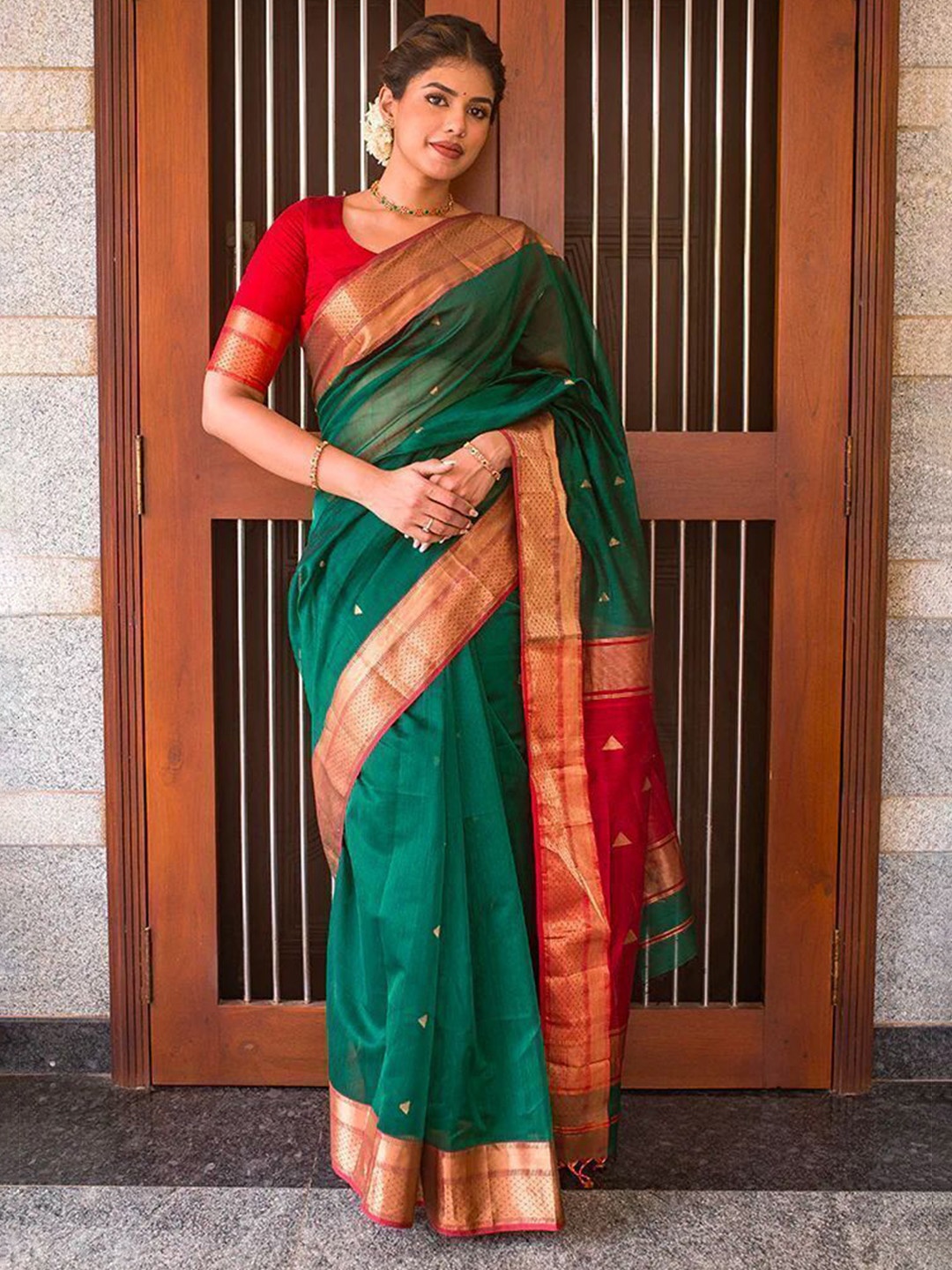 

bansari textiles Woven Design Zari Banarasi Saree, Green