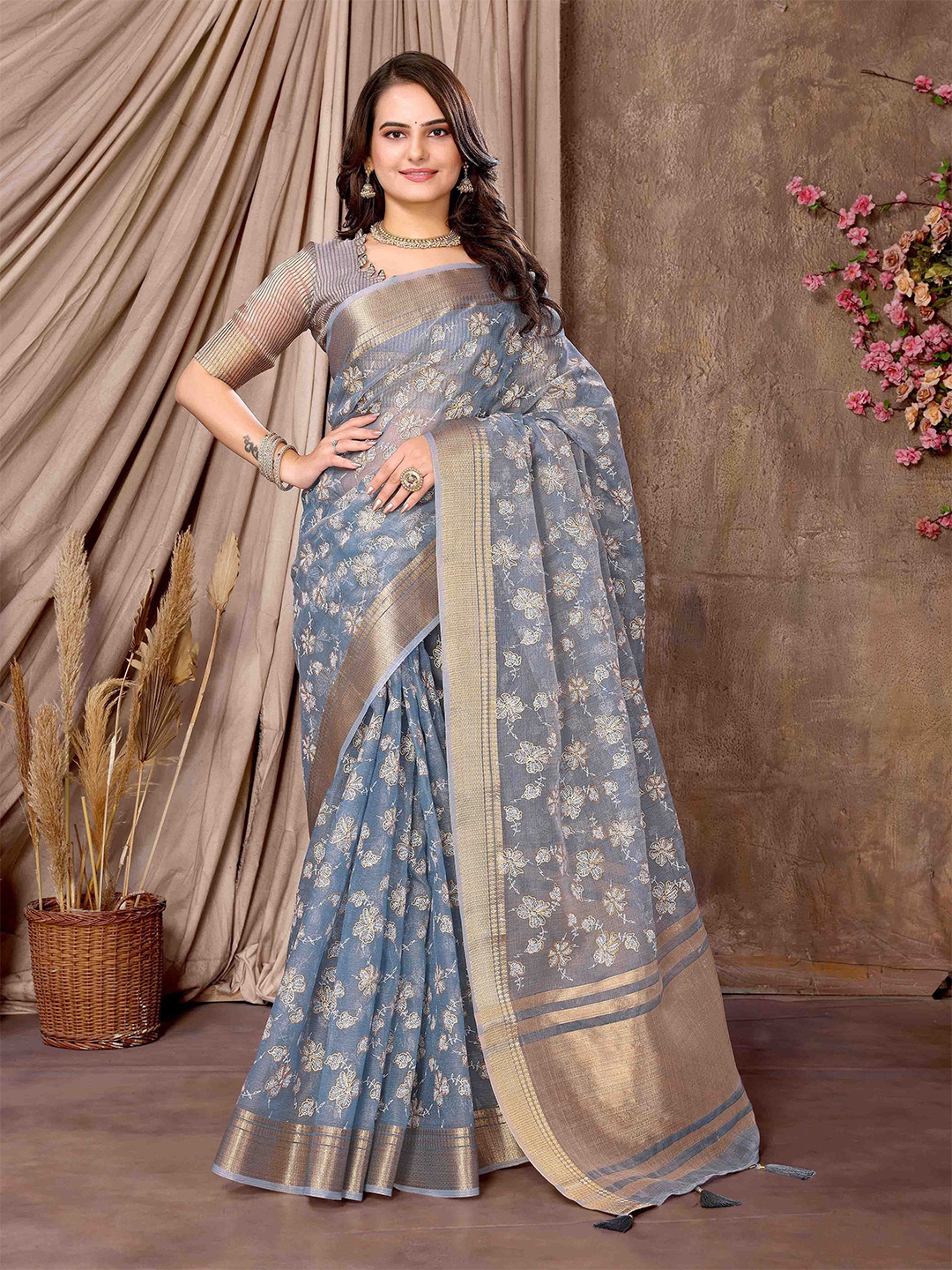

Blissta Floral Zari Silk Blend Block Print Saree, Grey