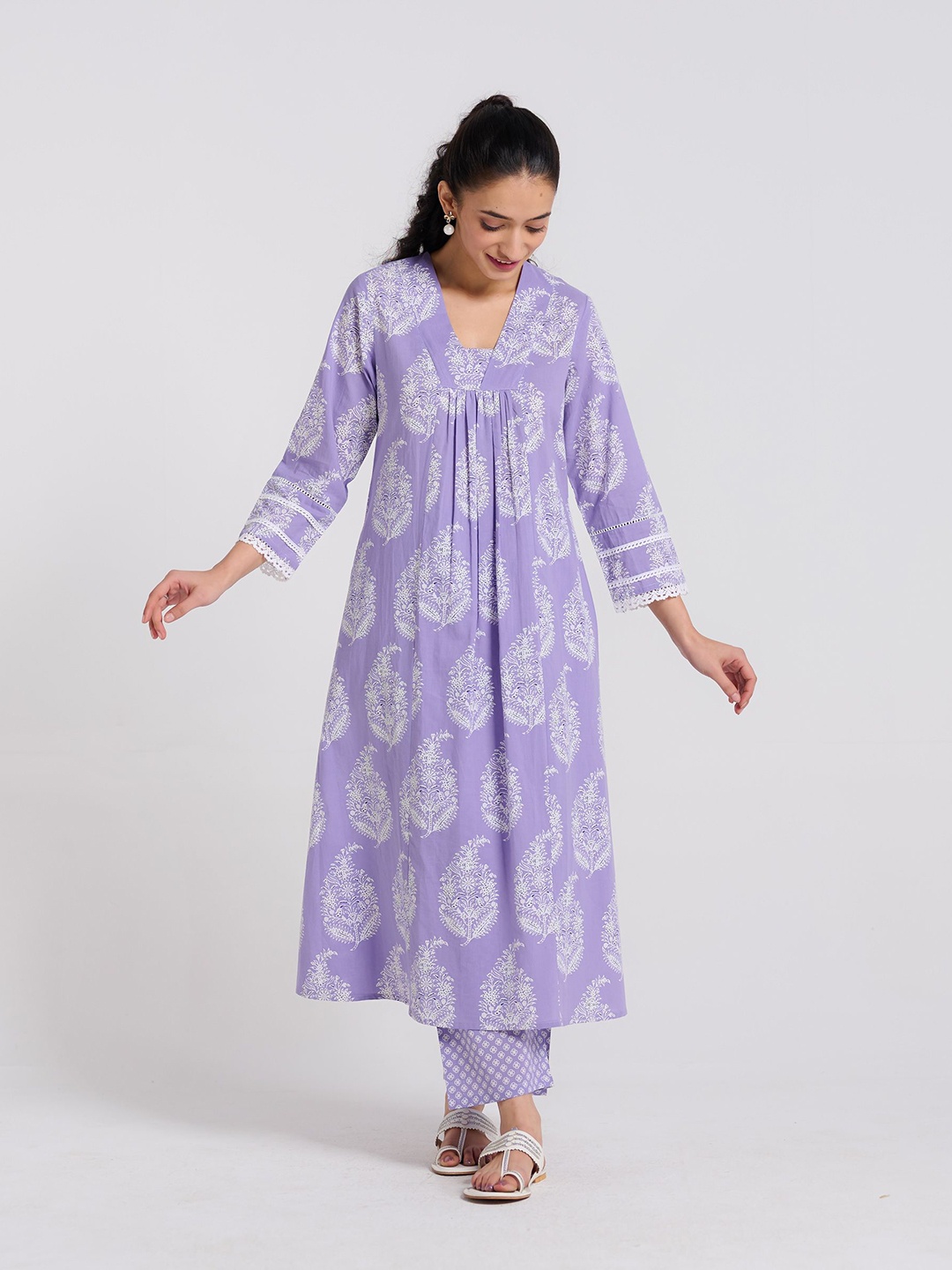 

Rustorange Floral Printed Square Neck Pleated Pure Cotton Kurta With Palazzo, Lavender