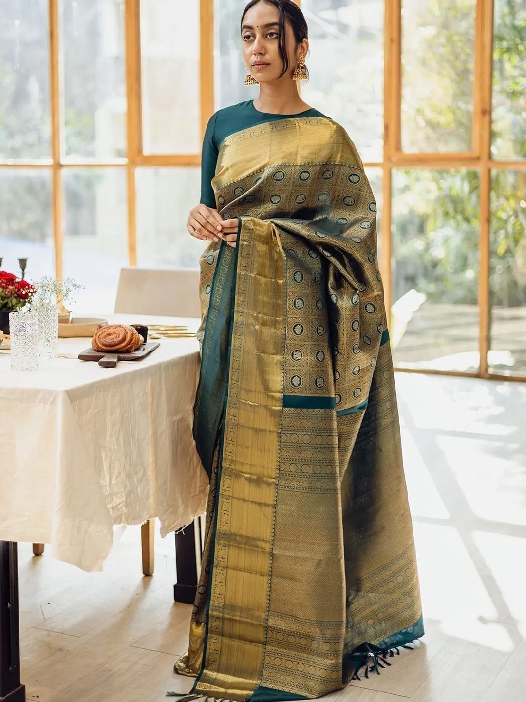 

bansari textiles Woven Design Zari Kanjeevaram Saree, Green