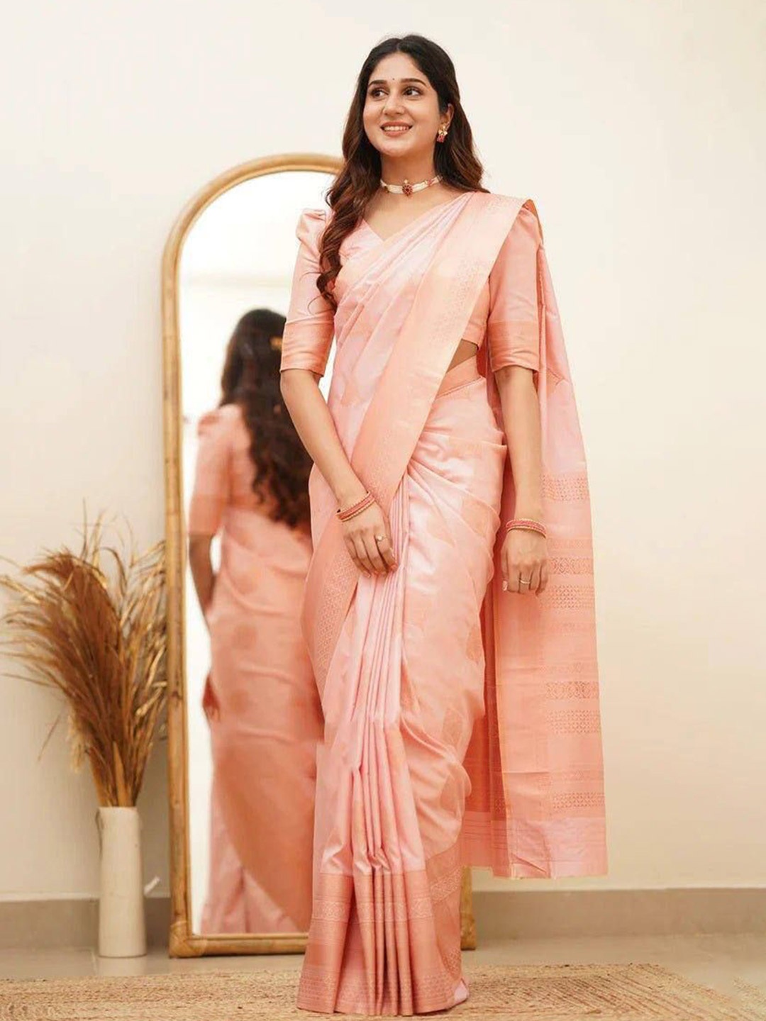 

bansari textiles Woven Design Zari Kanjeevaram Saree, Peach