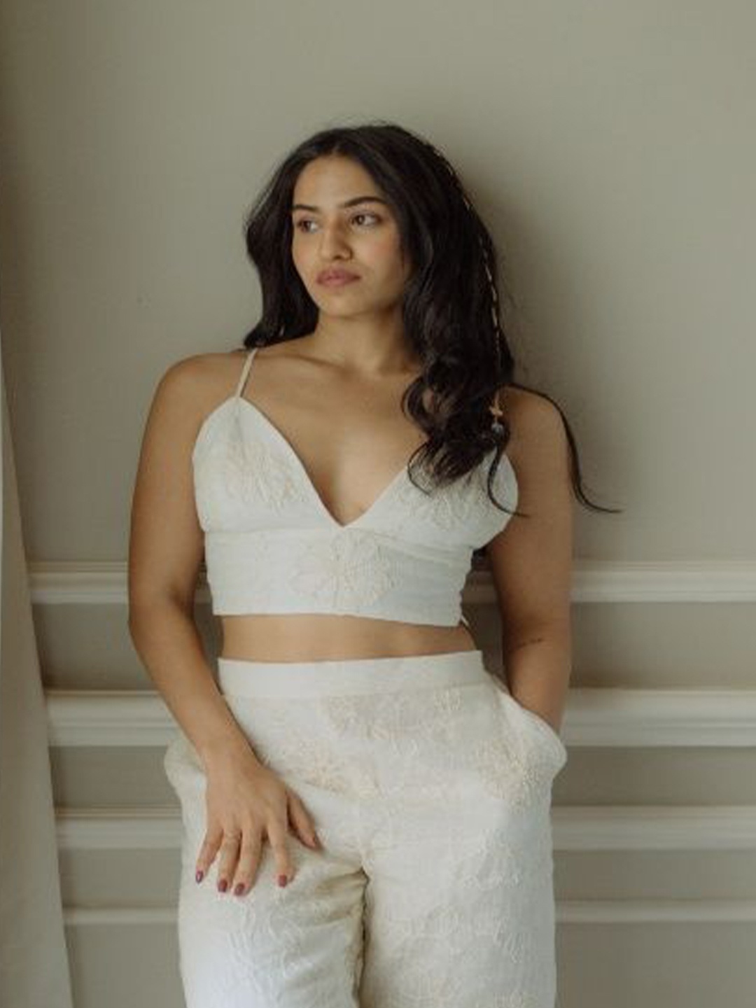 

LABEL SUGAR Victoria Embroidered Linen Bralette Crop Top, White