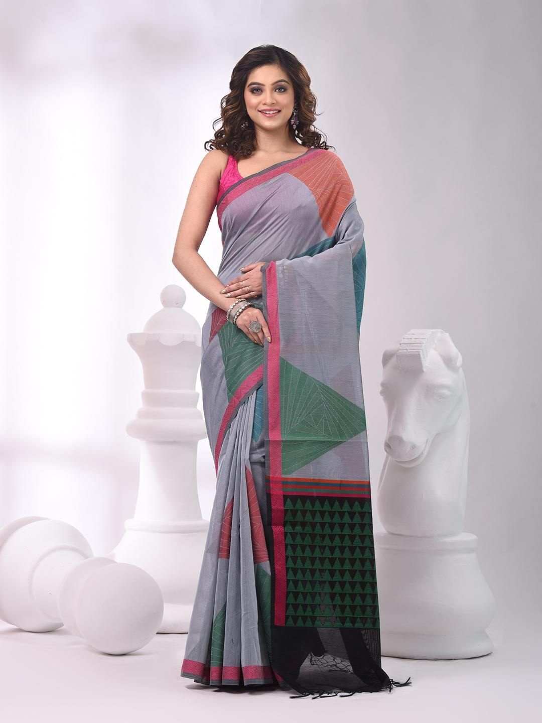 

VIBHAVARI Saree, Grey