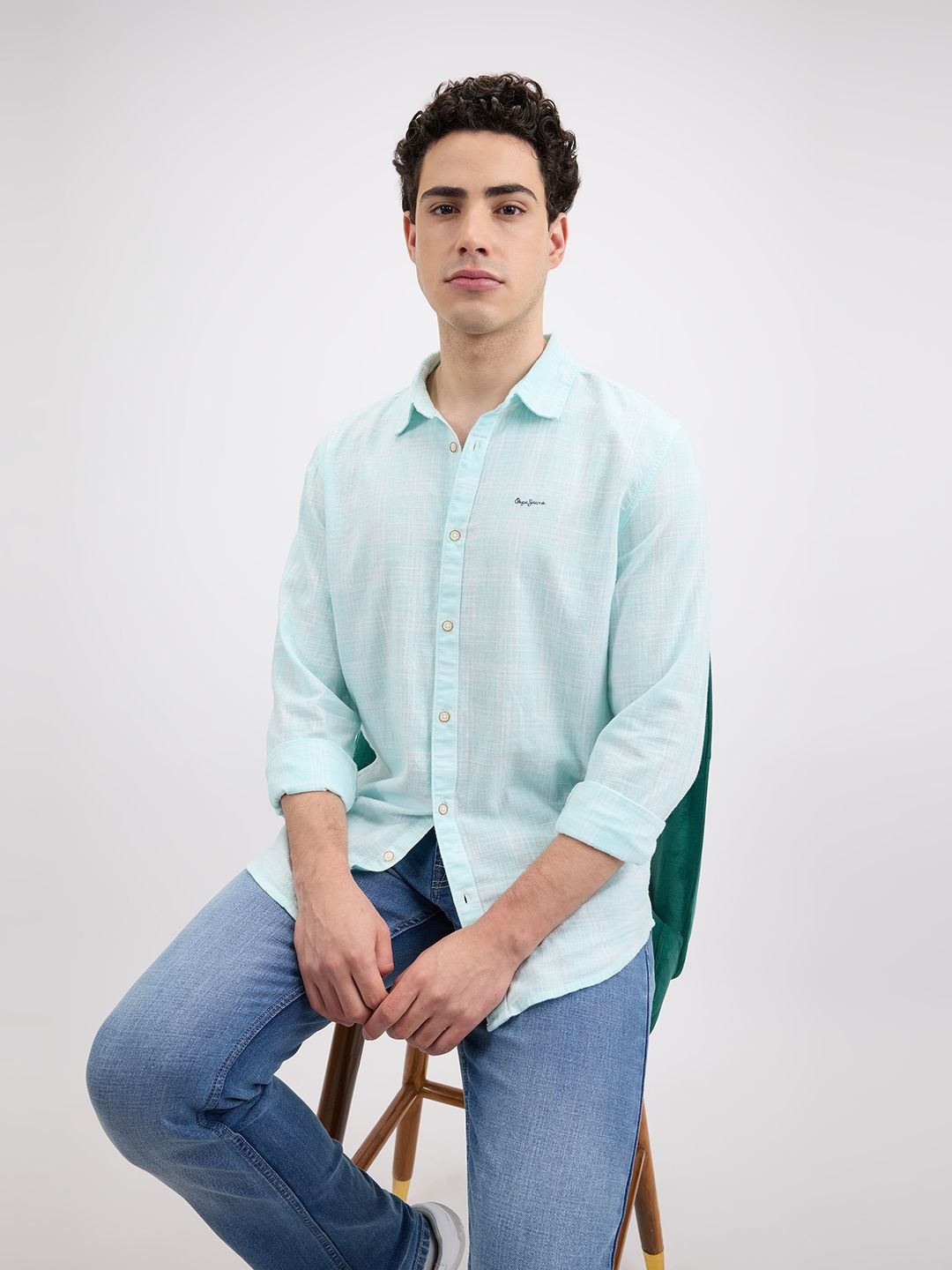 

Pepe Jeans Men Spread Collar Solid Cotton Casual Shirt, Turquoise blue