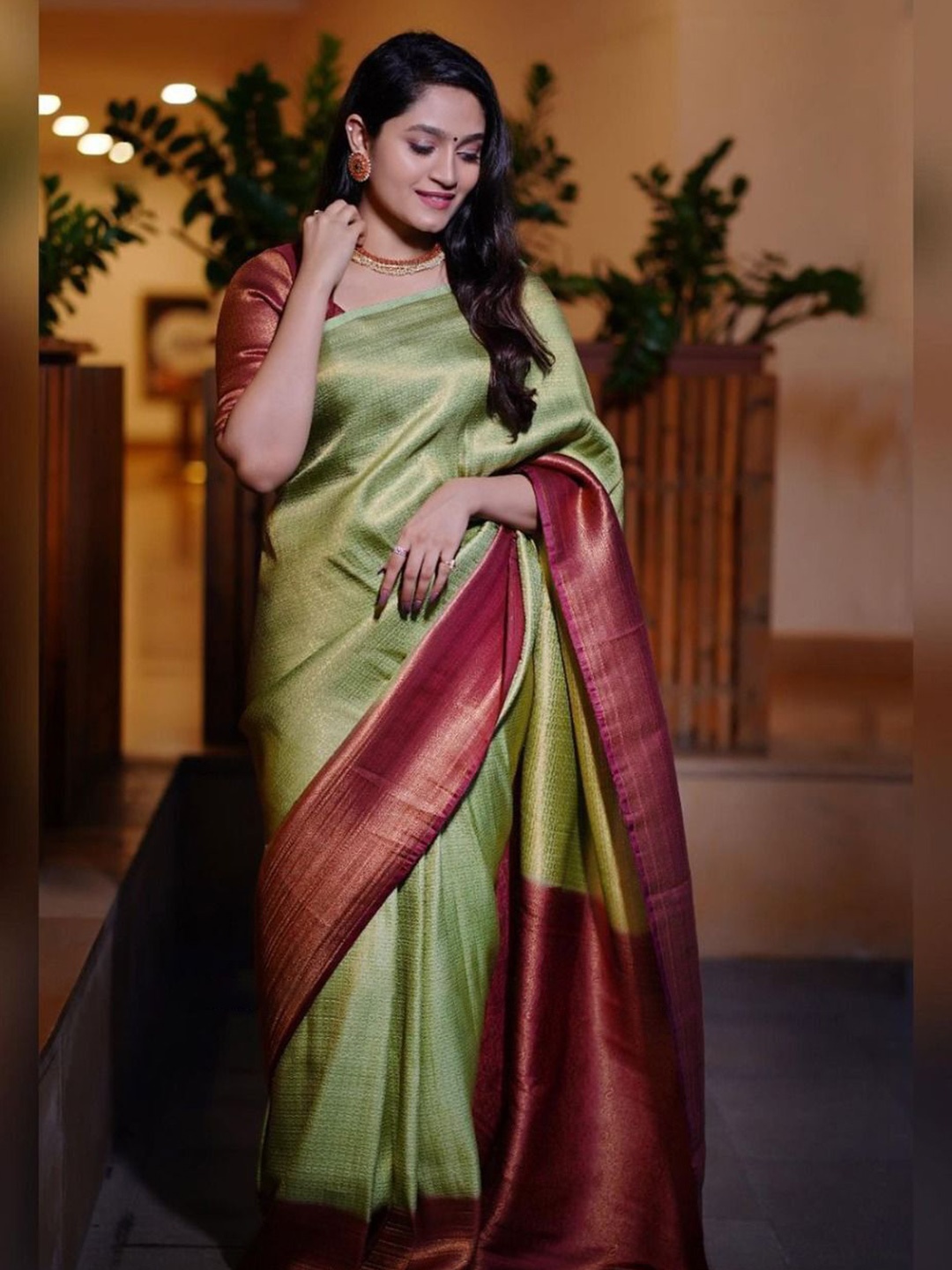 

bansari textiles Woven Design Zari Kanjeevaram Saree, Green