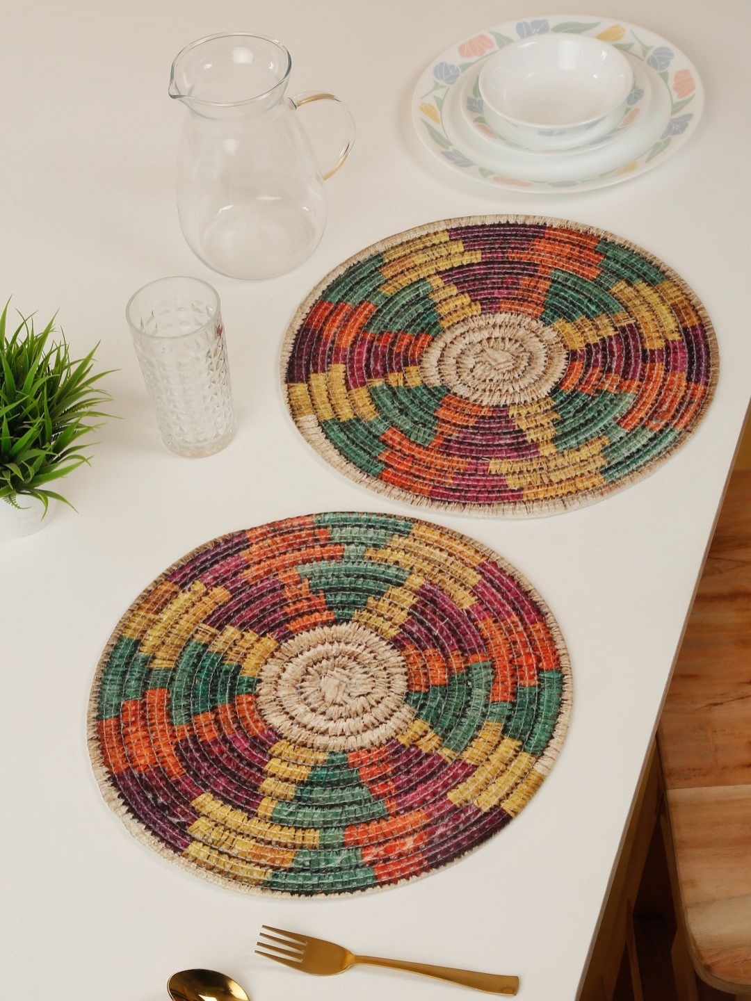 

HOSTA HOMES 2-Pcs Beige & Red Digital Printed Pure Cotton Table Placemats, Green