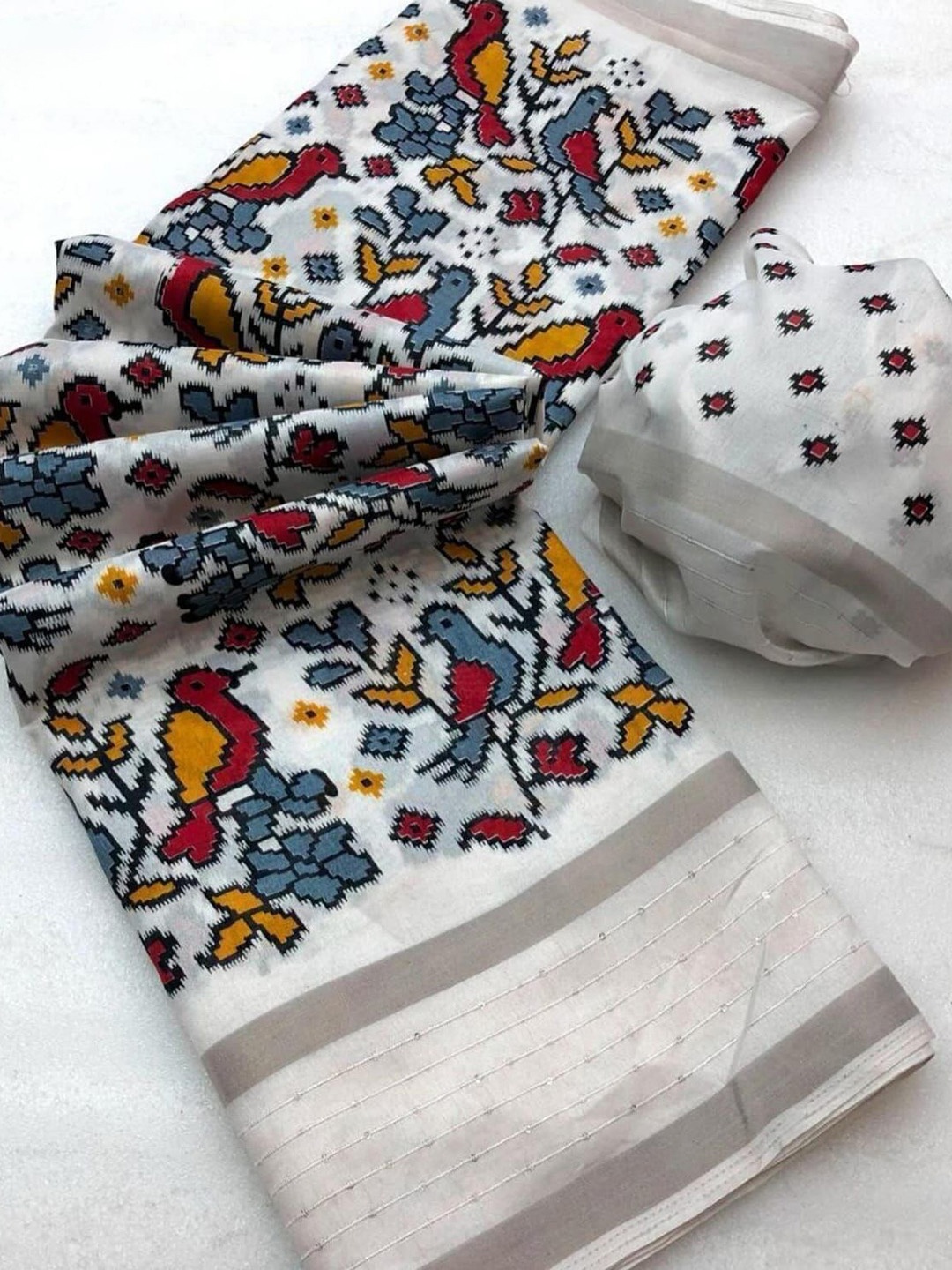 

bansari textiles Kalamkari Zari Jamdani Saree, White