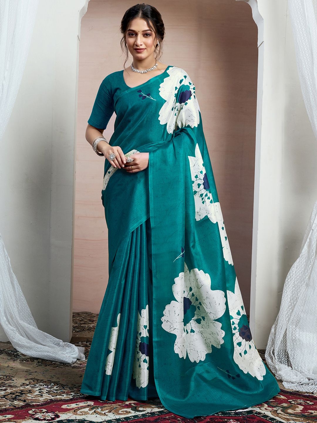 

KALINI Floral Silk Blend Saree, Green