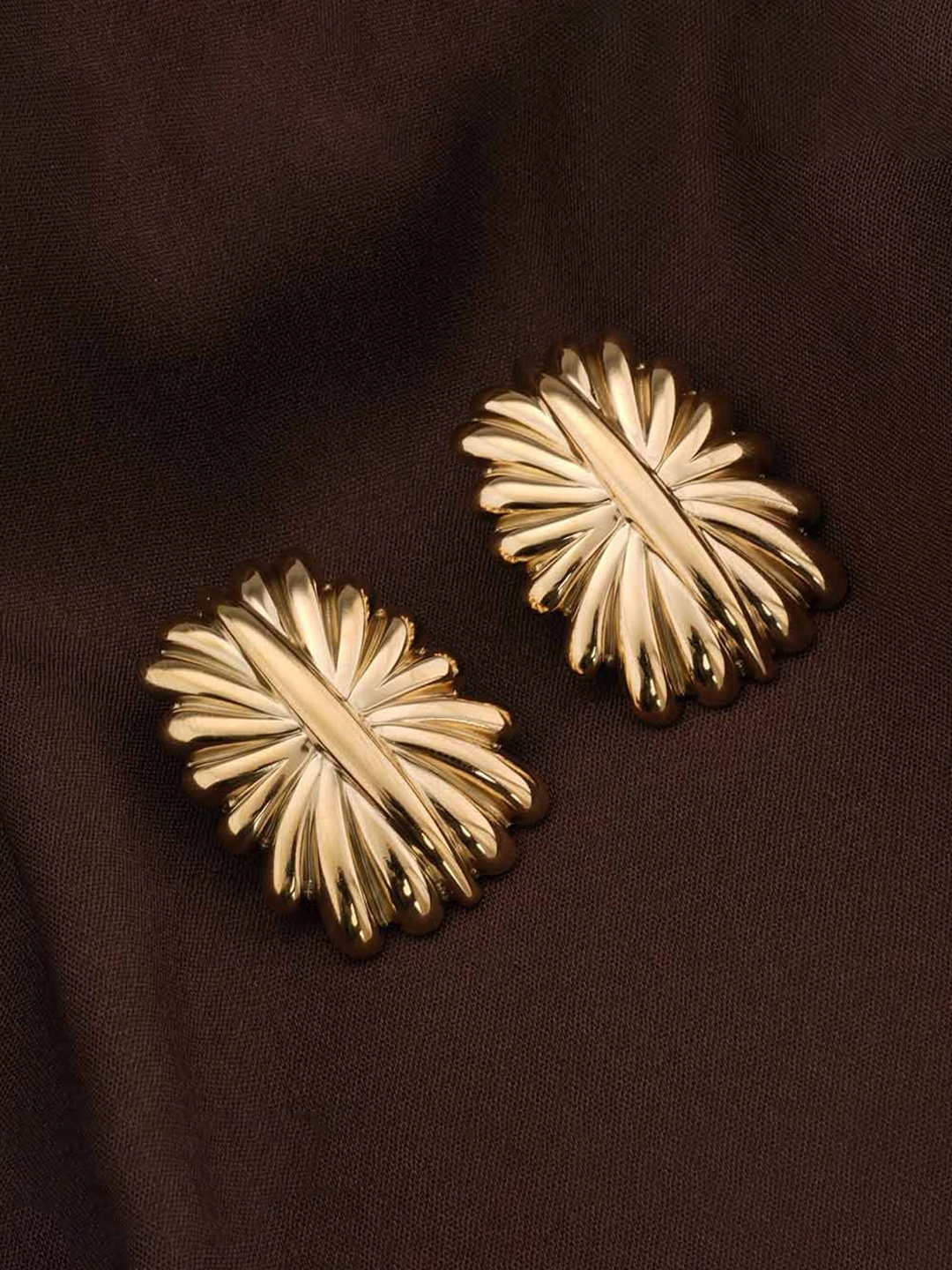 

PALMONAS Contemporary Studs Earrings, Gold