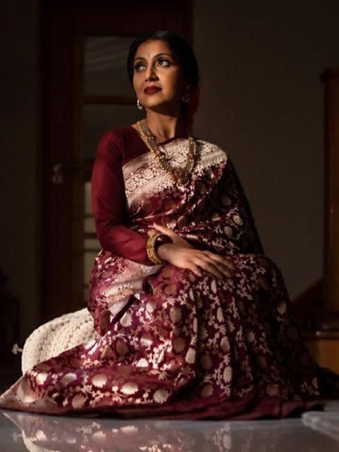 

bansari textiles Woven Design Zari Banarasi Saree, Maroon
